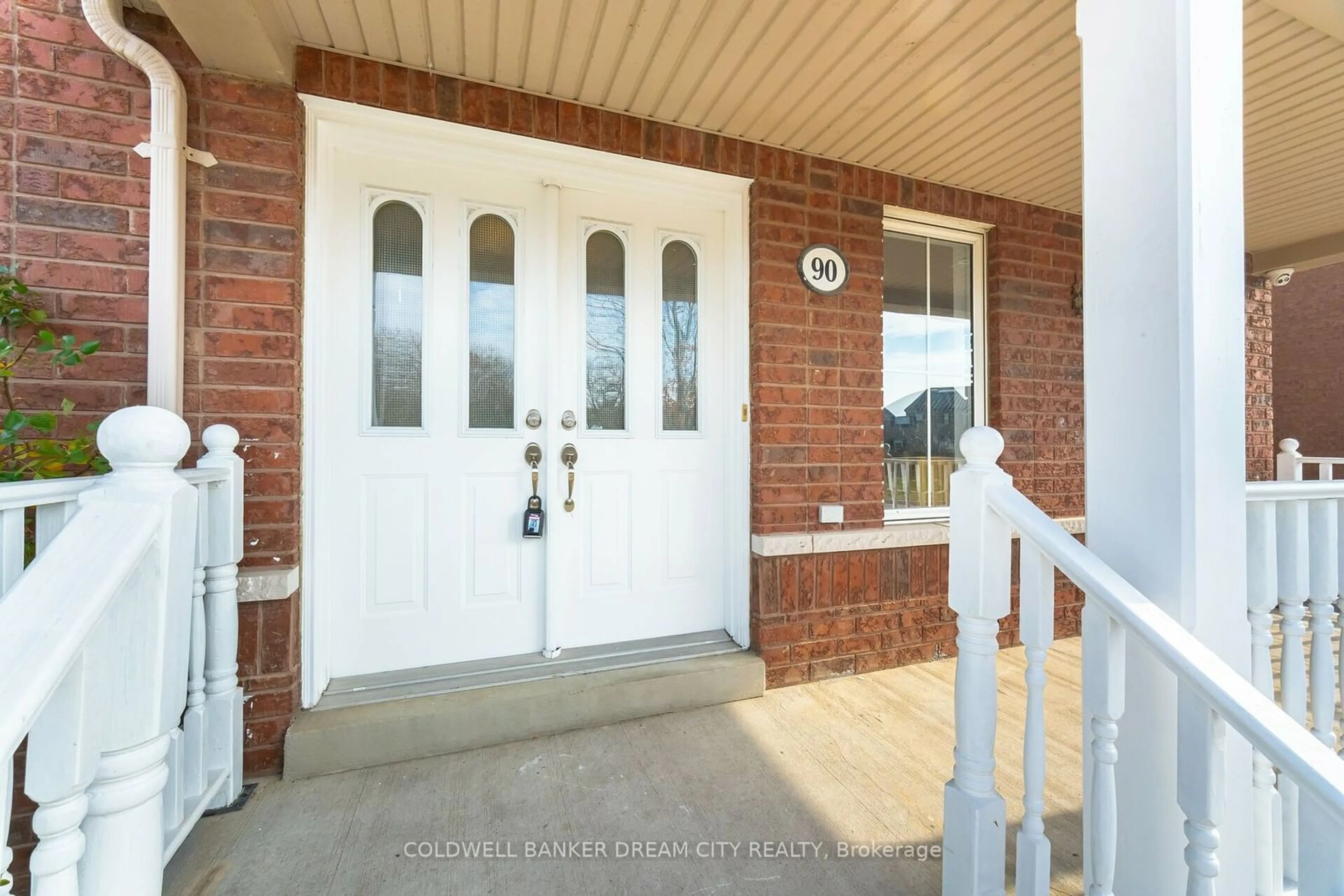 Indoor entryway, wood floors for 90 Seward Cres, Ajax Ontario L1Z 1Y9