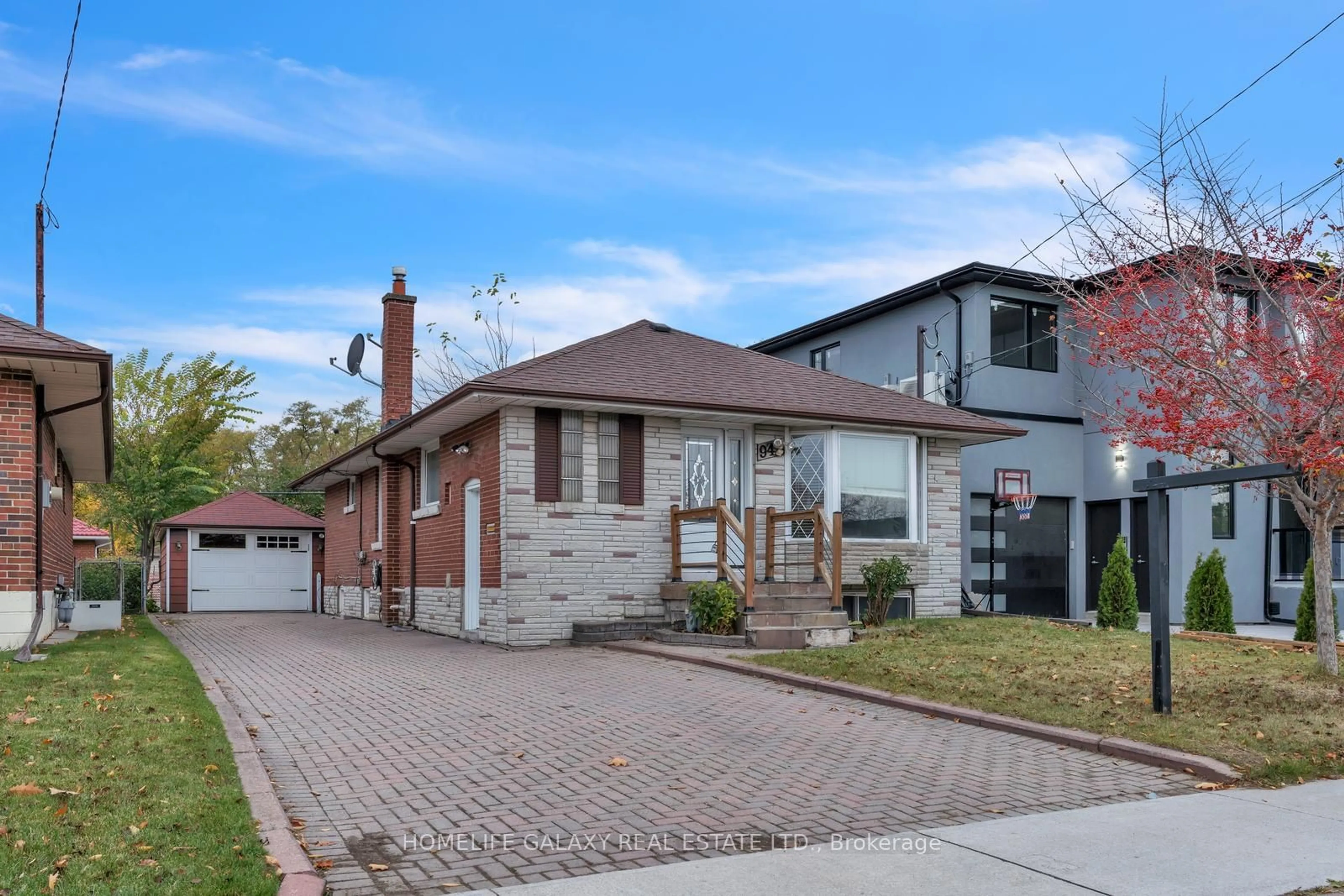 Home with brick exterior material for 94 Waringstown Dr, Toronto Ontario M1R 4H4