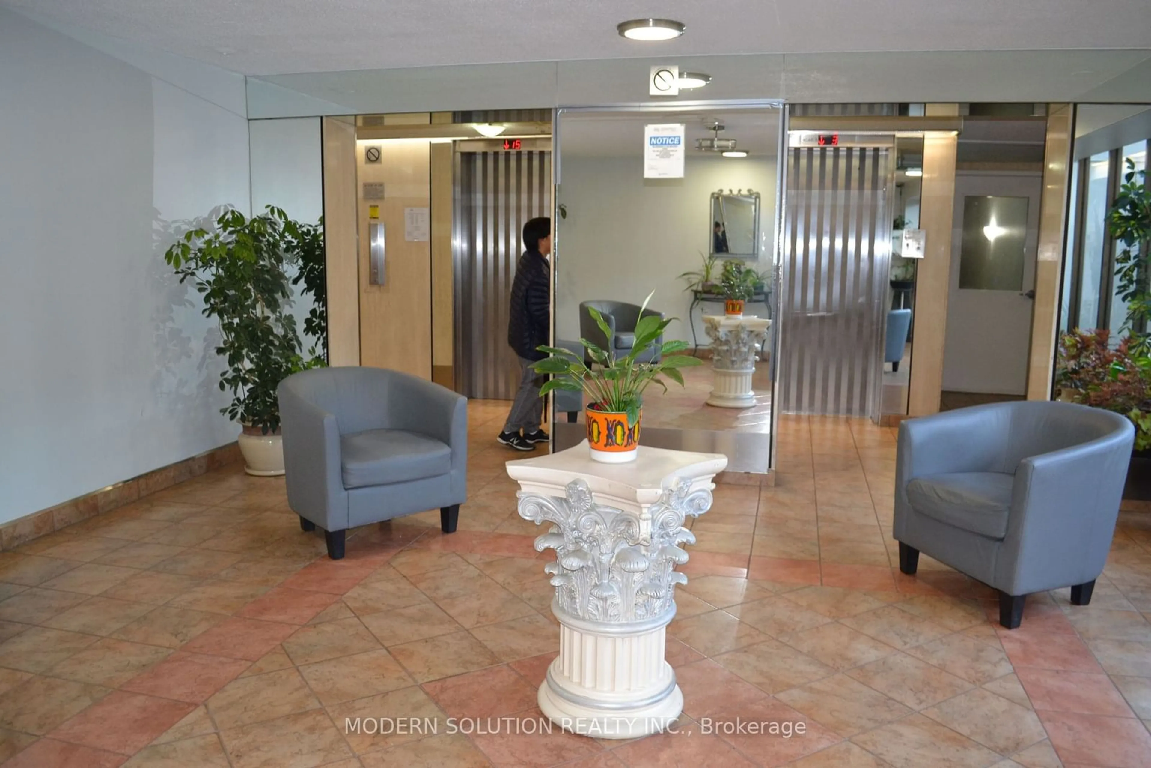 Indoor lobby, ceramic floors for 301 Prudential Dr #1208, Toronto Ontario M1P 4V3