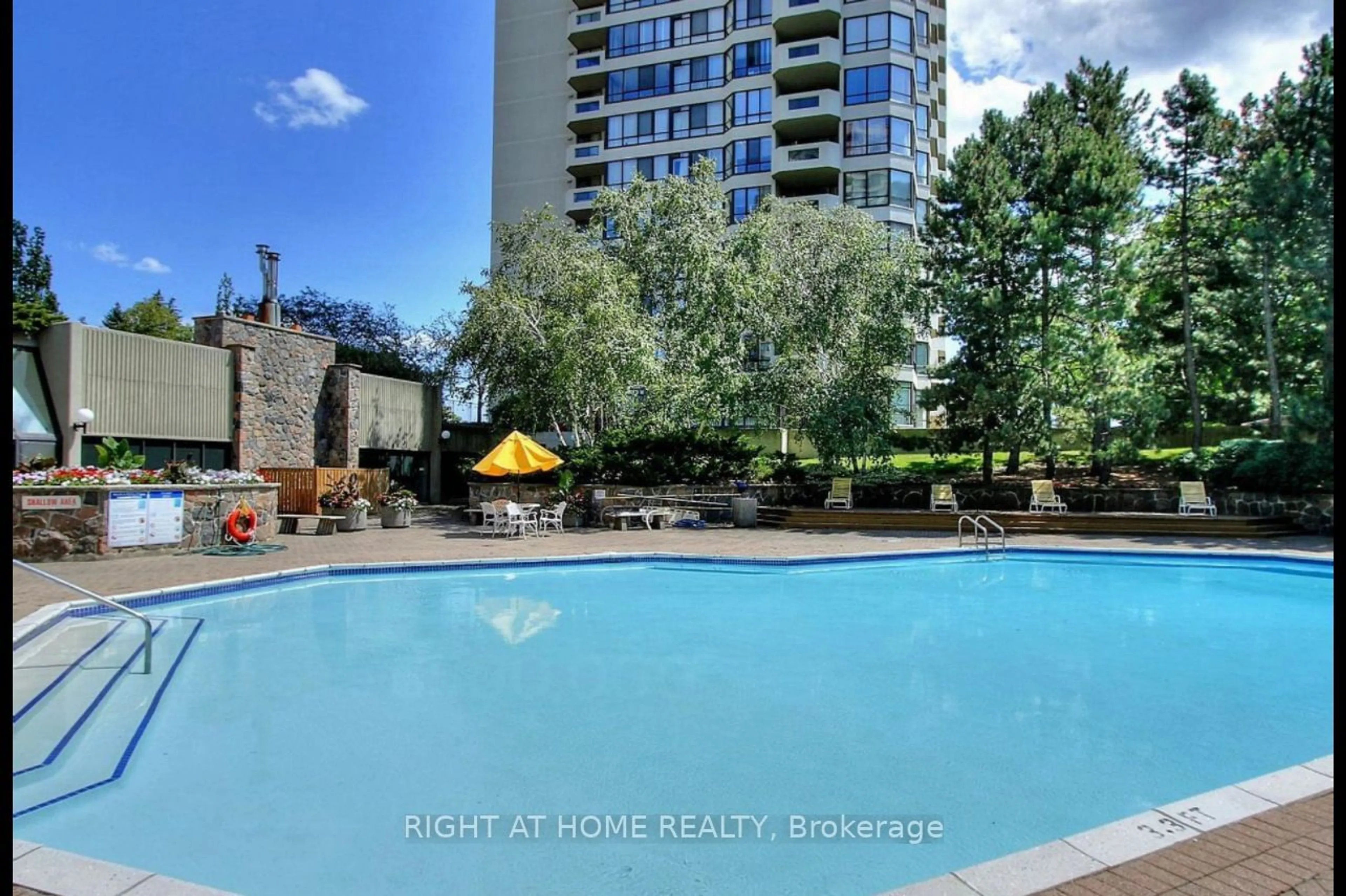 A pic from exterior of the house or condo, the street view for 25 Bamburgh Circ #929, Toronto Ontario M1W 3W2