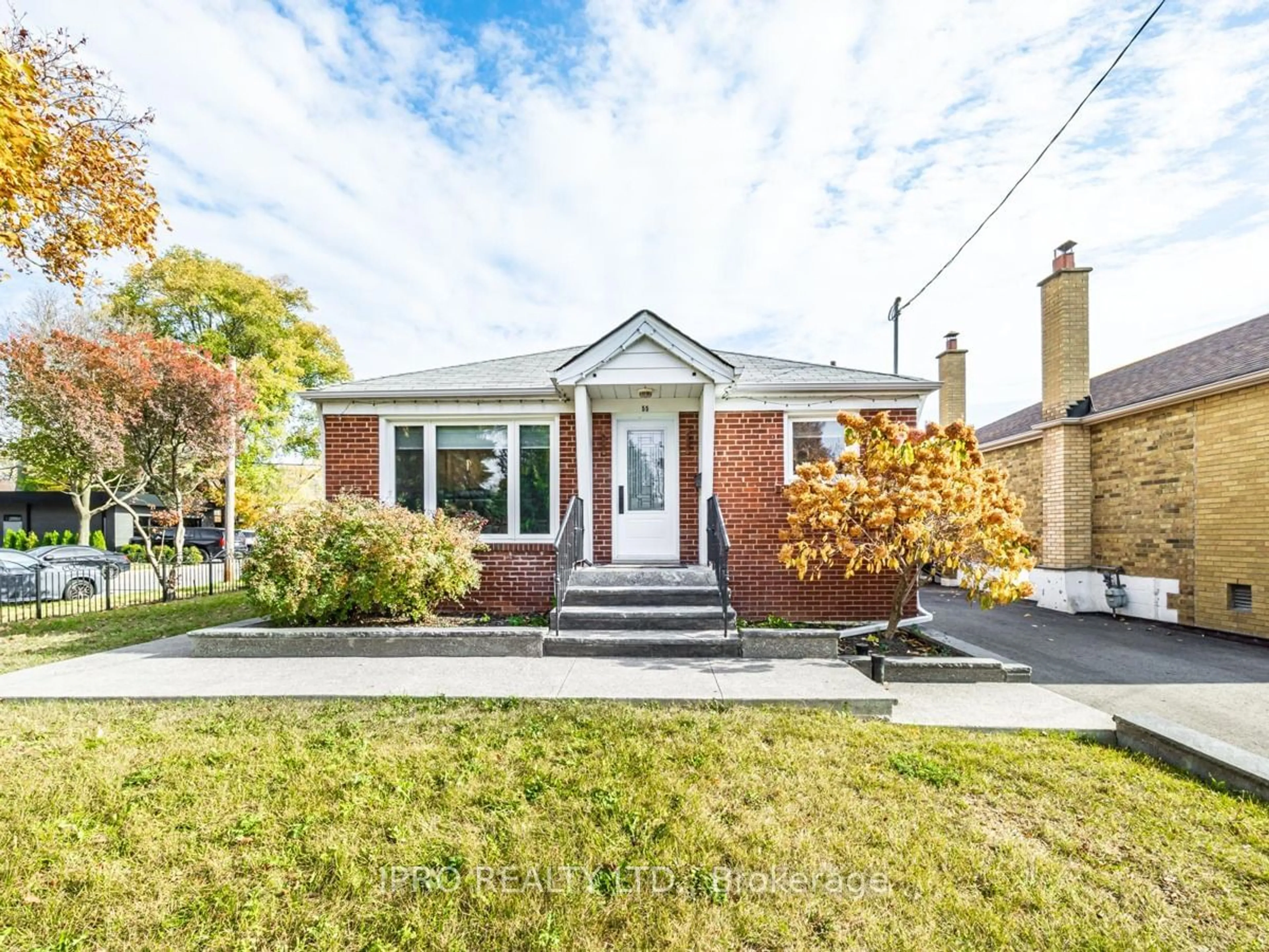 Frontside or backside of a home, cottage for 55 Lilian Dr, Toronto Ontario M1R 3W2