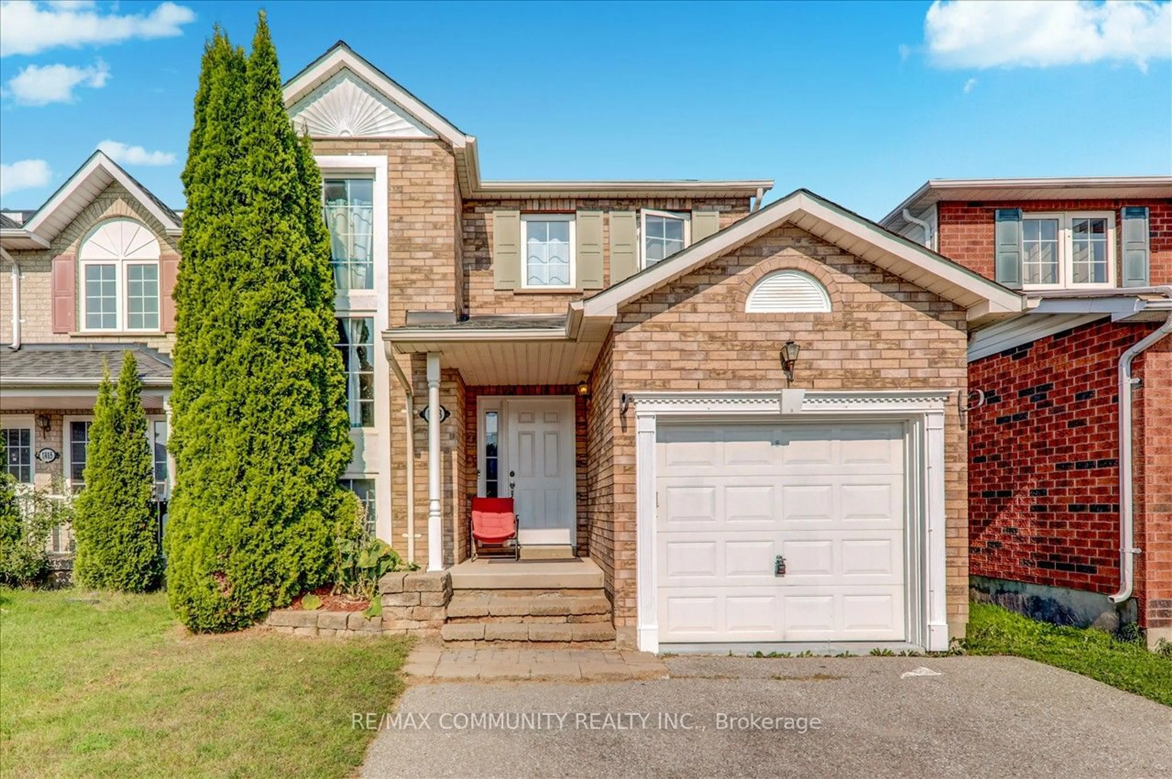 Home with brick exterior material for 1813 Dalhousie Cres, Oshawa Ontario L1G 8C5