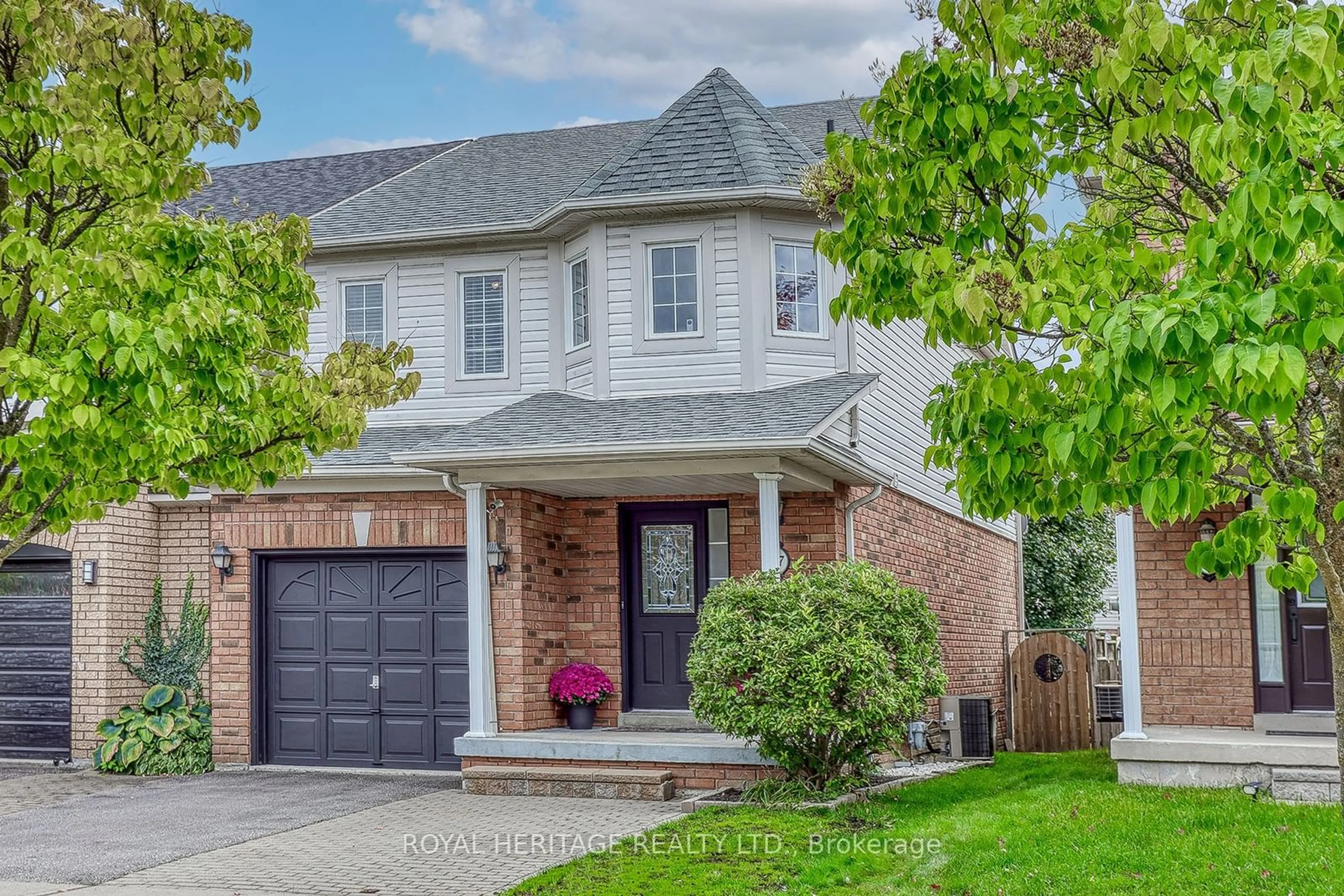 Home with brick exterior material for 17 Catkins Cres, Whitby Ontario L1R 3A2