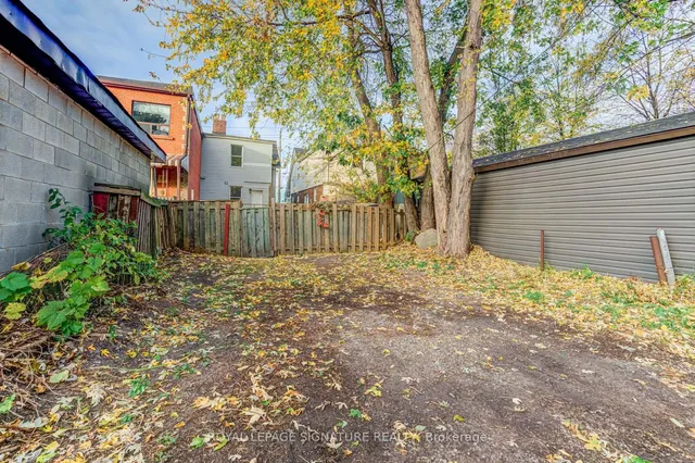 Additional property image - 533 Victoria Pk Ave