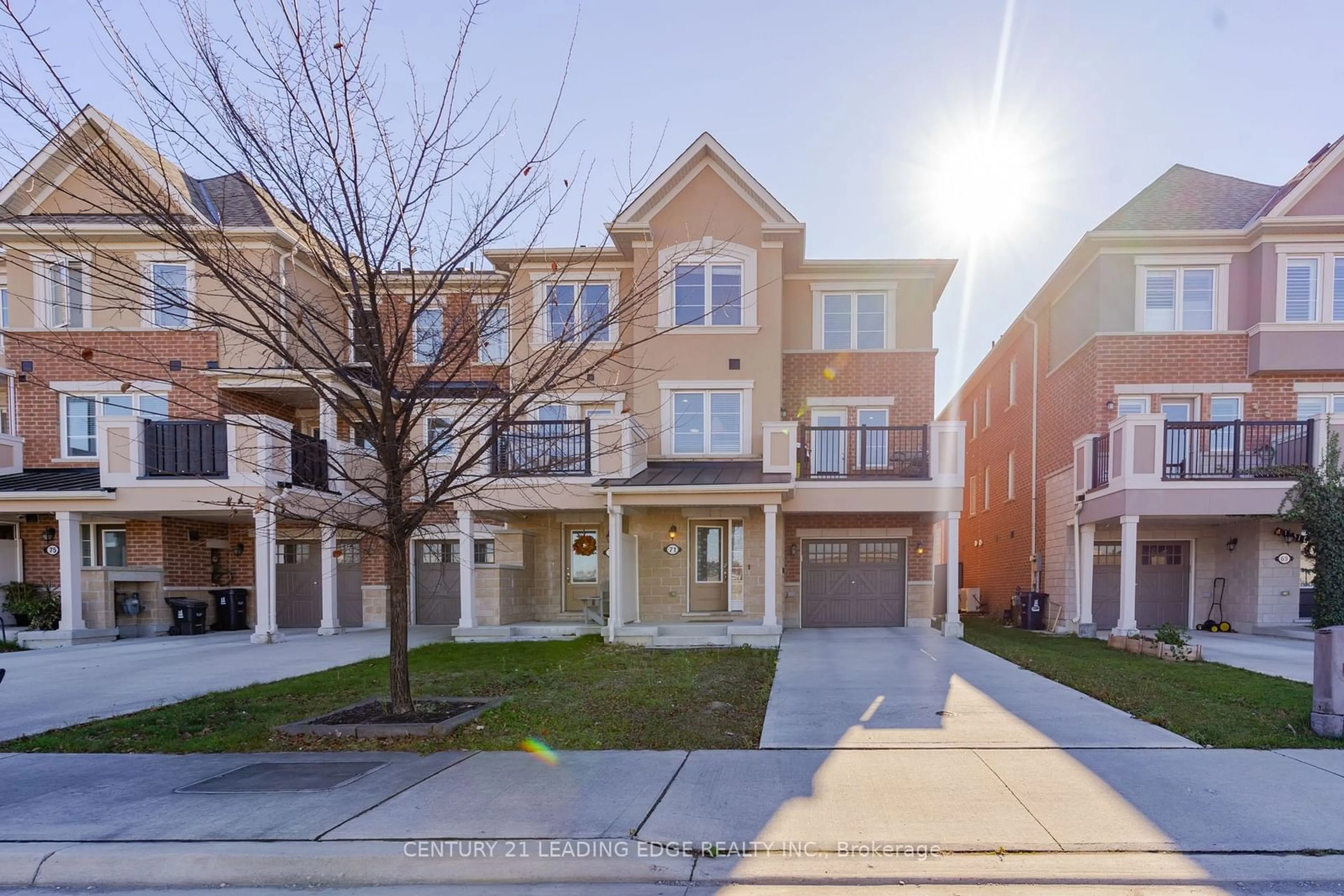 A pic from exterior of the house or condo, the street view for 71 Cleanside Rd, Toronto Ontario M1N 0J4