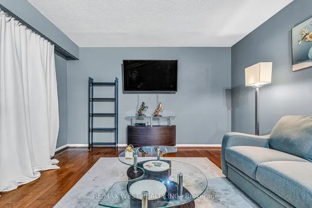 Additional property image - 2 Dailing Gate Unit 19