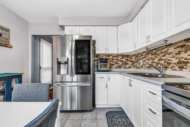 Additional property image - 2 Dailing Gate Unit 19
