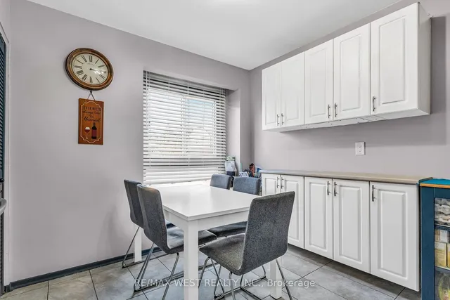 Additional property image - 2 Dailing Gate Unit 19
