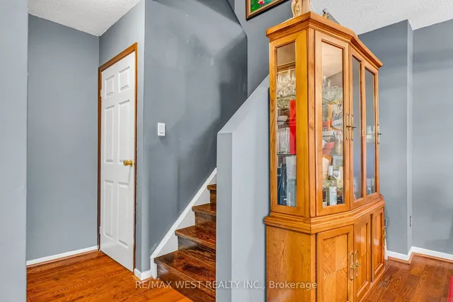 Additional property image - 2 Dailing Gate Unit 19
