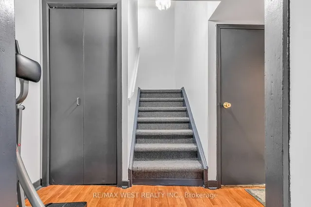 Additional property image - 2 Dailing Gate Unit 19