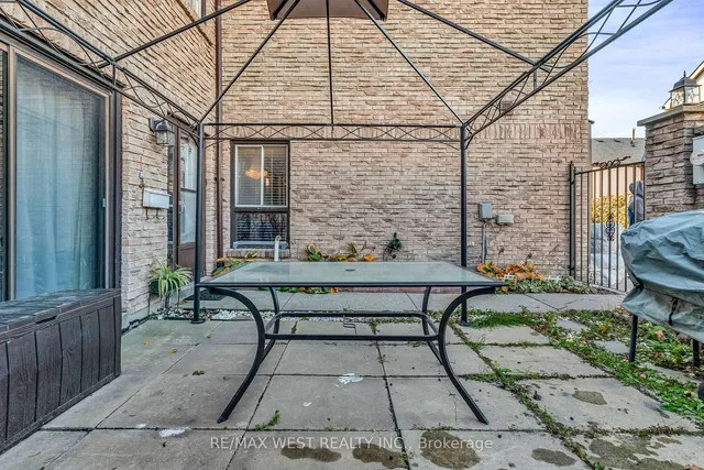 Additional property image - 2 Dailing Gate Unit 19