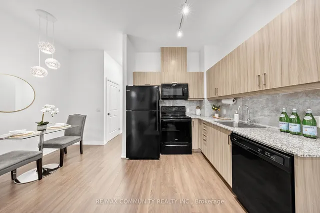 Additional property image - 30 Meadowglen Pl Unit 816