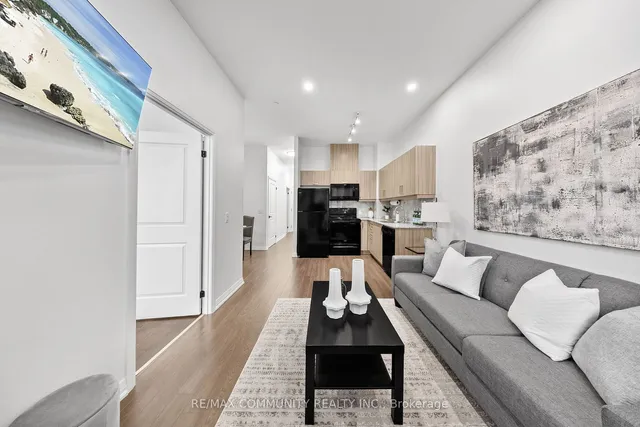 Additional property image - 30 Meadowglen Pl Unit 816