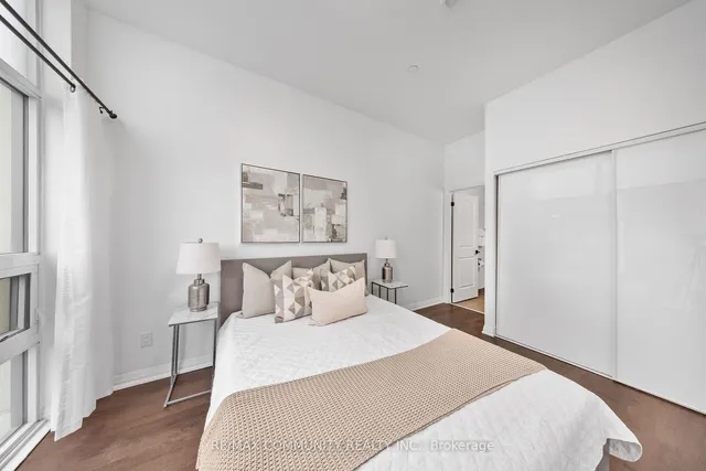 Additional property image - 30 Meadowglen Pl Unit 816