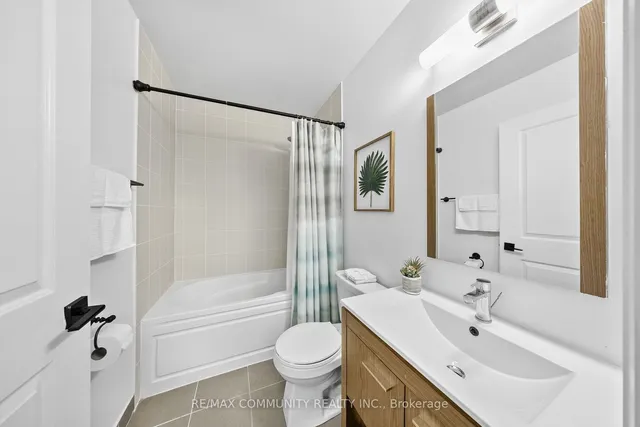 Additional property image - 30 Meadowglen Pl Unit 816
