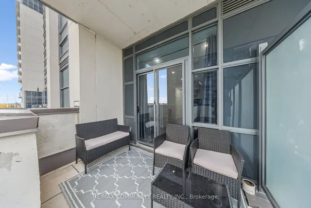 Additional property image - 30 Meadowglen Pl Unit 816