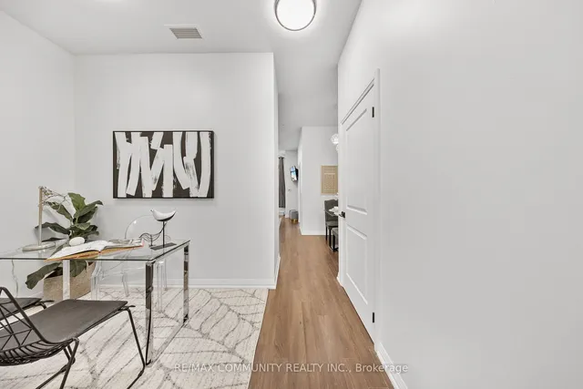 Additional property image - 30 Meadowglen Pl Unit 816