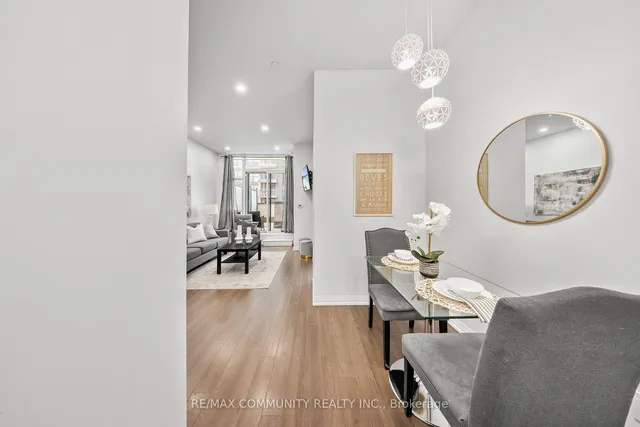 Additional property image - 30 Meadowglen Pl Unit 816