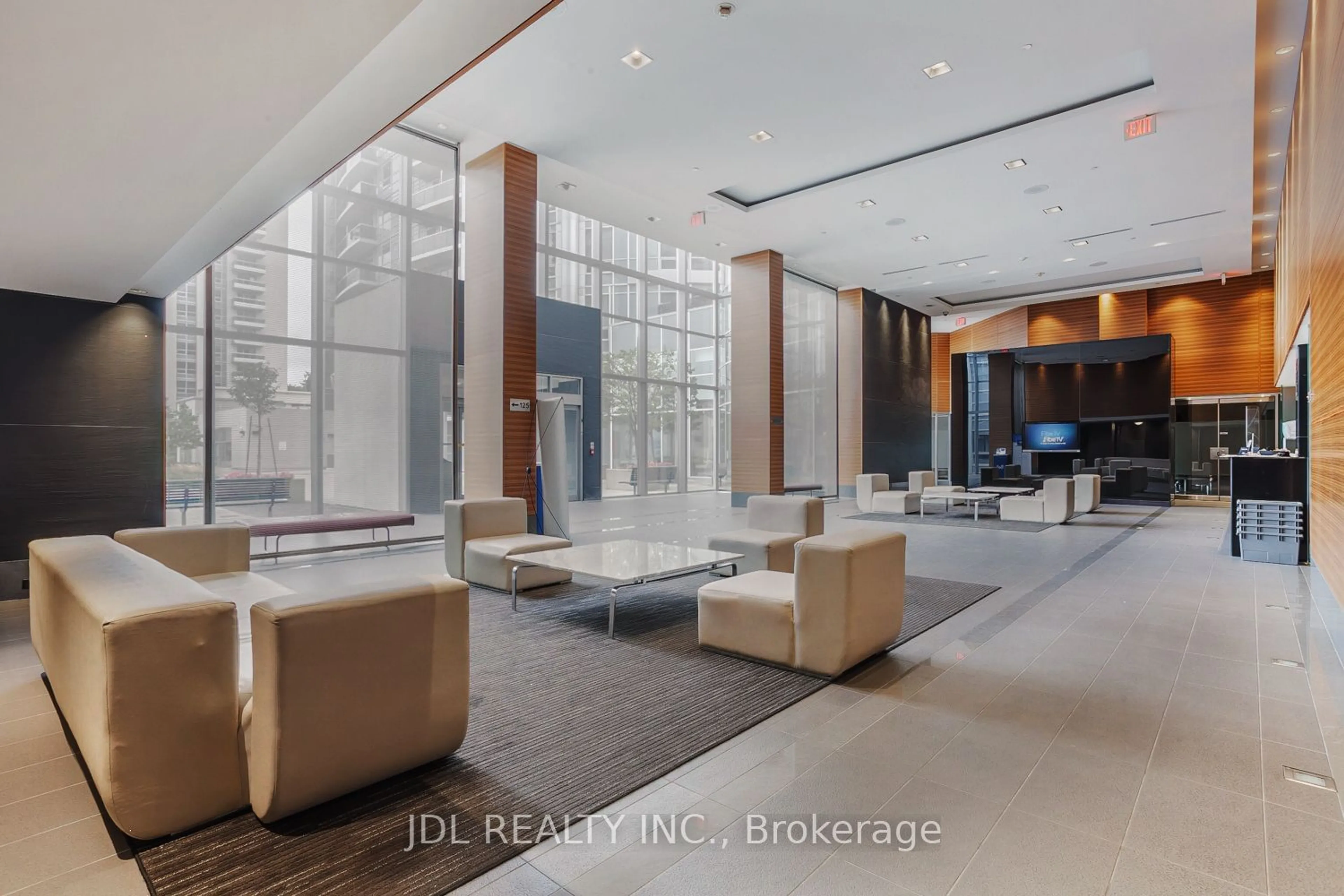 Indoor lobby for 125 Village Green Sq #3211, Toronto Ontario M1S 0G3