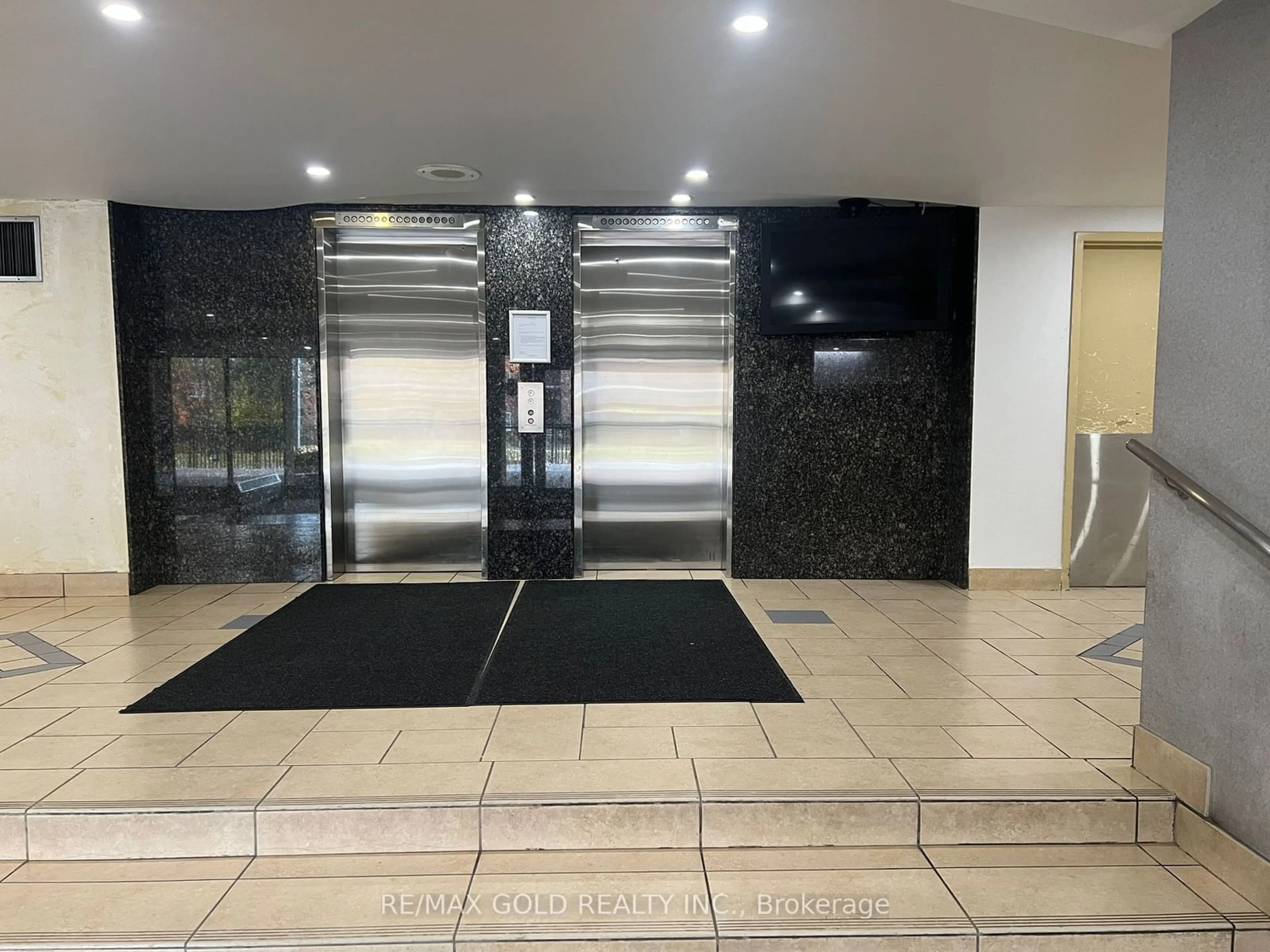 Indoor foyer, unknown floor for 99 Blackwell Ave #1205, Toronto Ontario M1B 3R5