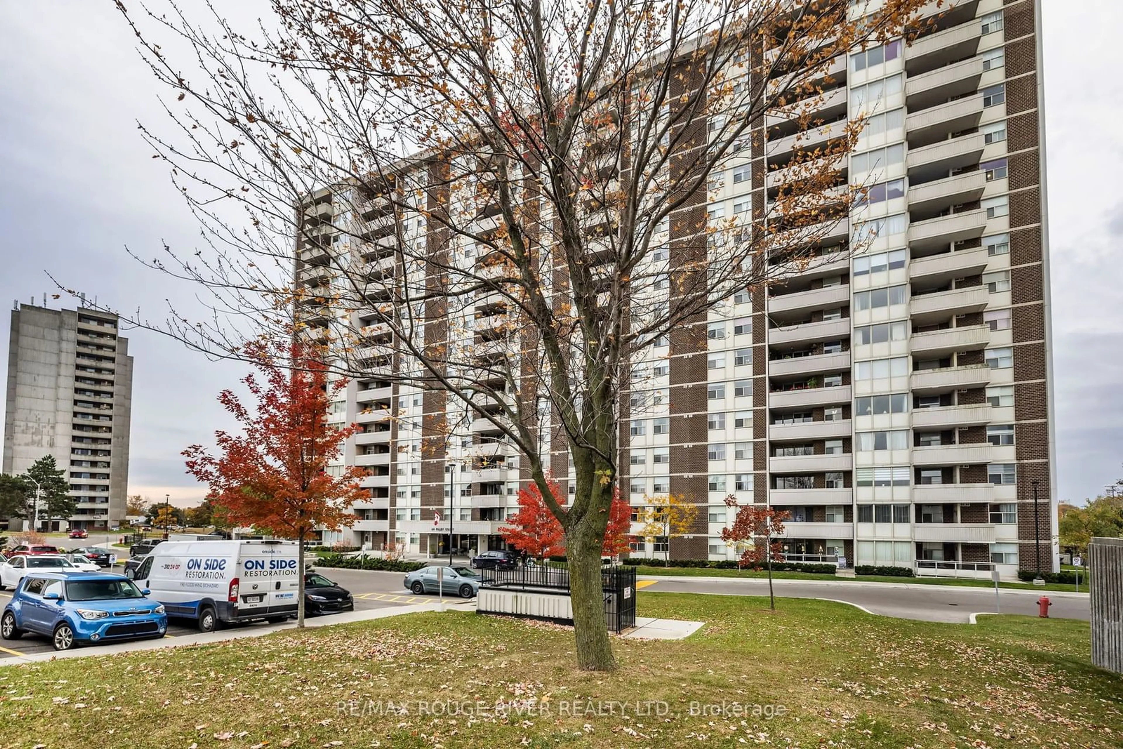 A pic from exterior of the house or condo, the street view for 44 Falby Crt #1109, Ajax Ontario L1S 3L1