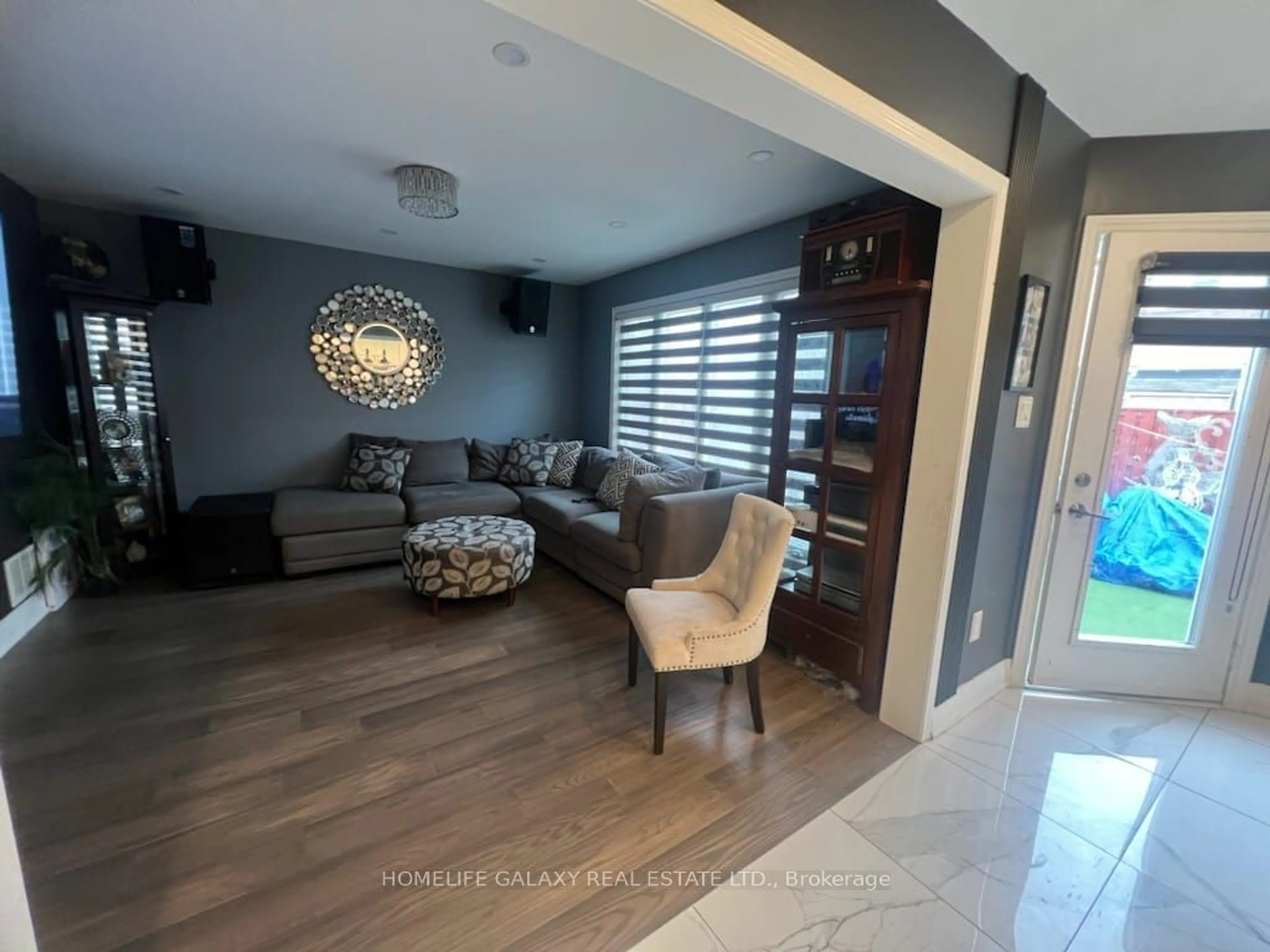 Living room, wood floors for 40 Antelope Dr, Toronto Ontario M1B 6K5