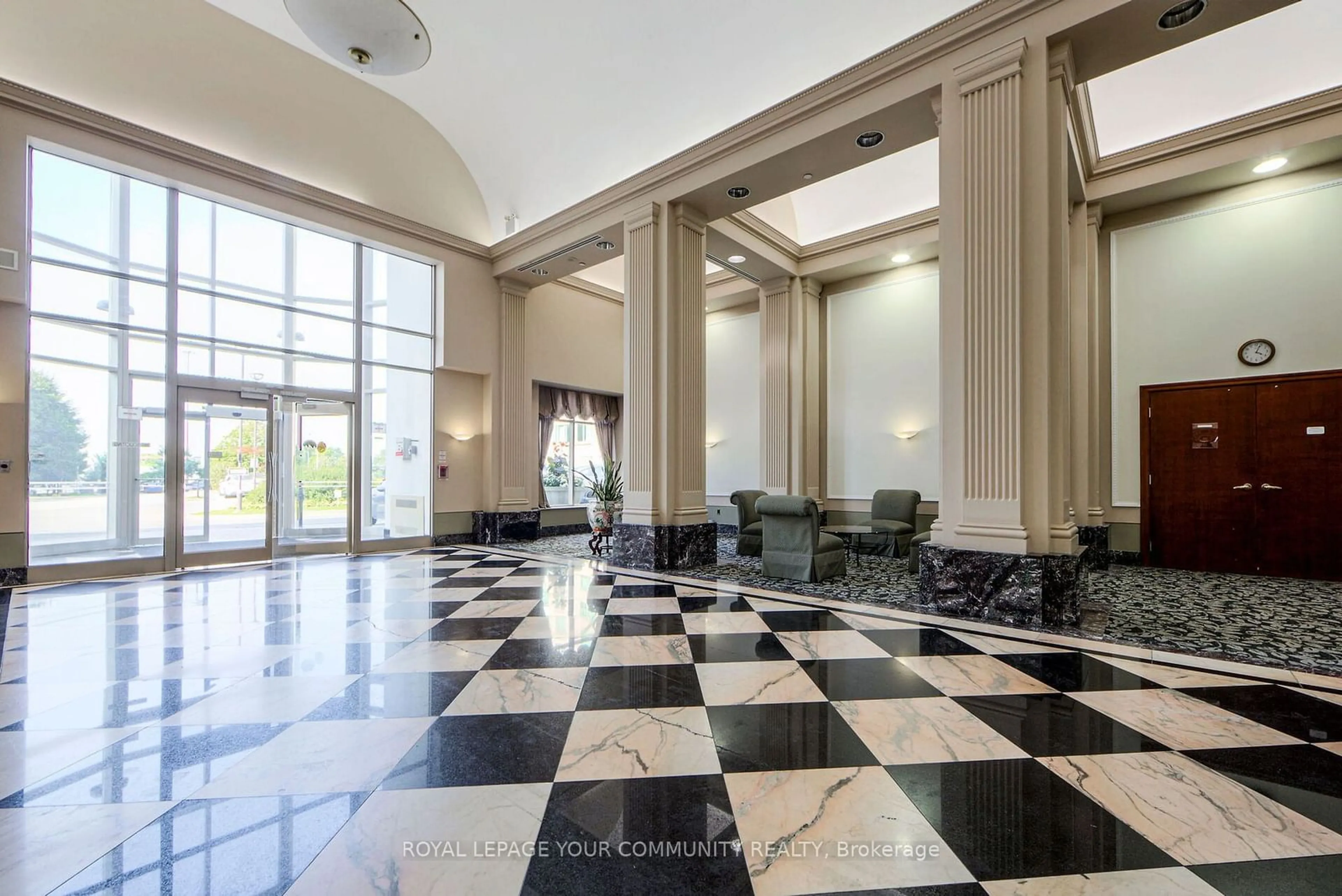 Indoor lobby, ceramic floors for 1 Lee Centre Dr #PH108, Toronto Ontario M1H 3J2