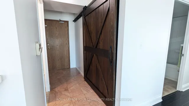 Additional property image - 1 Lee Centre Dr Unit PH108