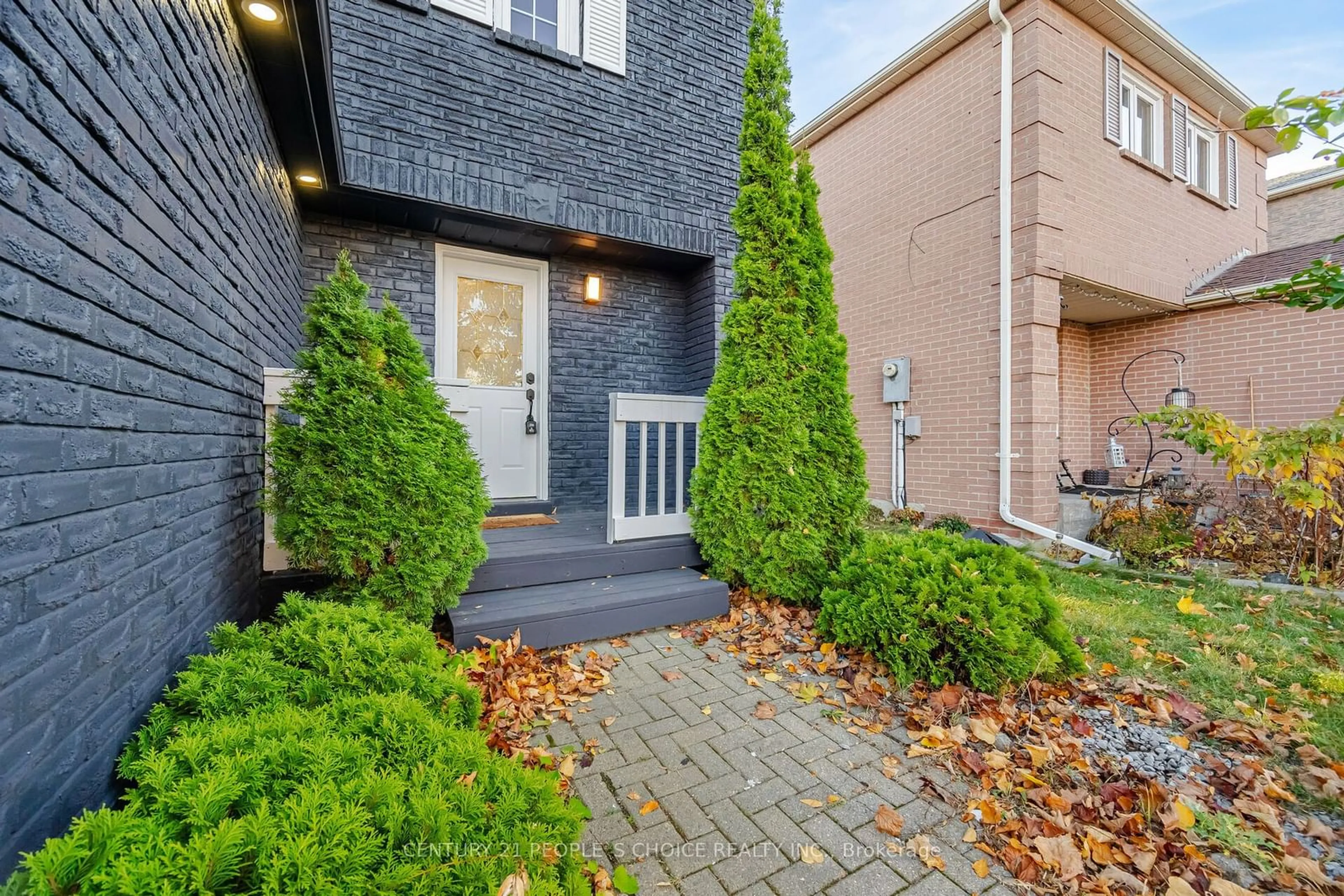 A pic from exterior of the house or condo, cottage for 146 Delaney Dr, Ajax Ontario L1T 2M2