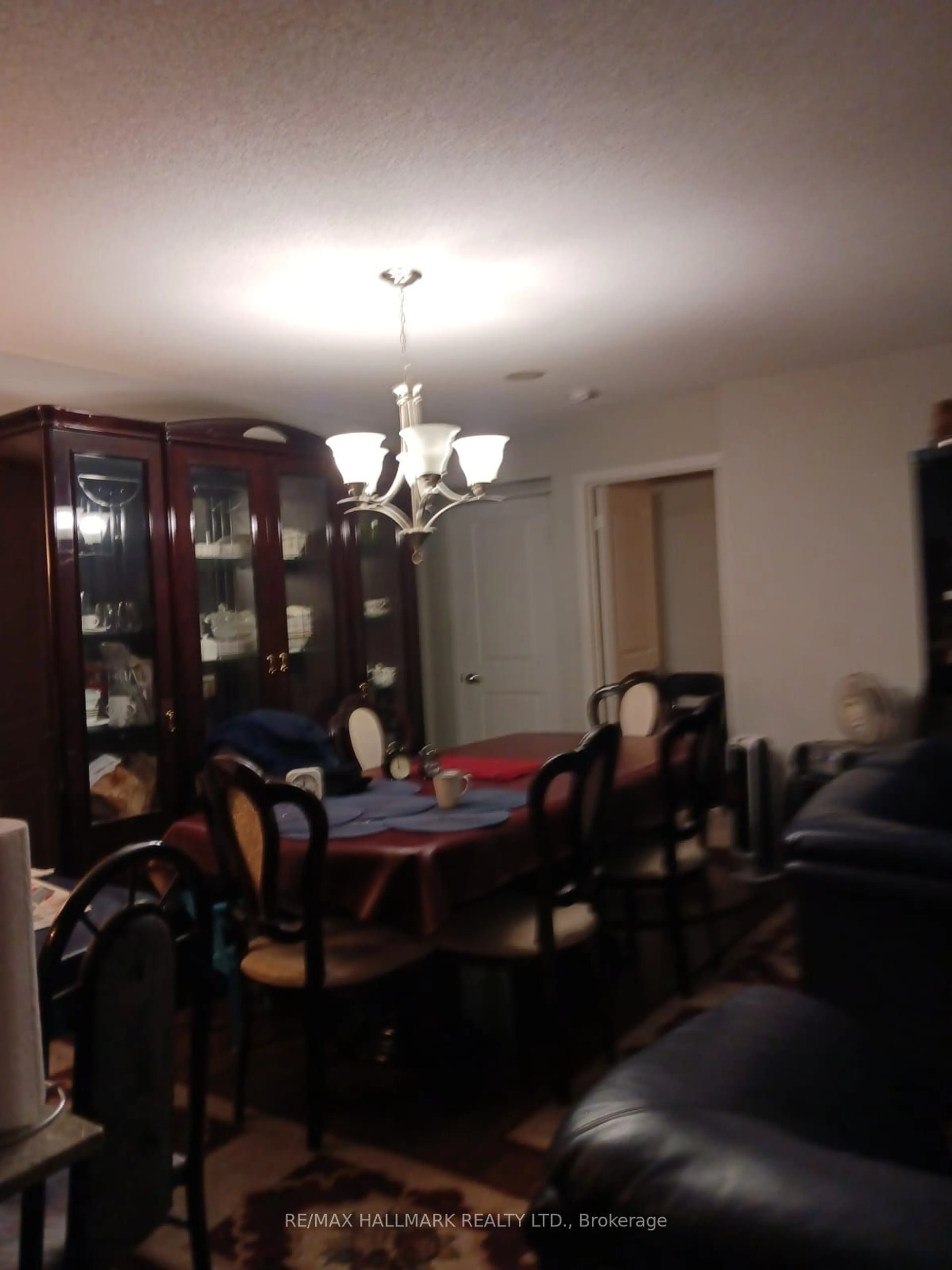 Dining room, not visible floor for 25 Town Centre Crt #2010, Toronto Ontario M1P 0B4