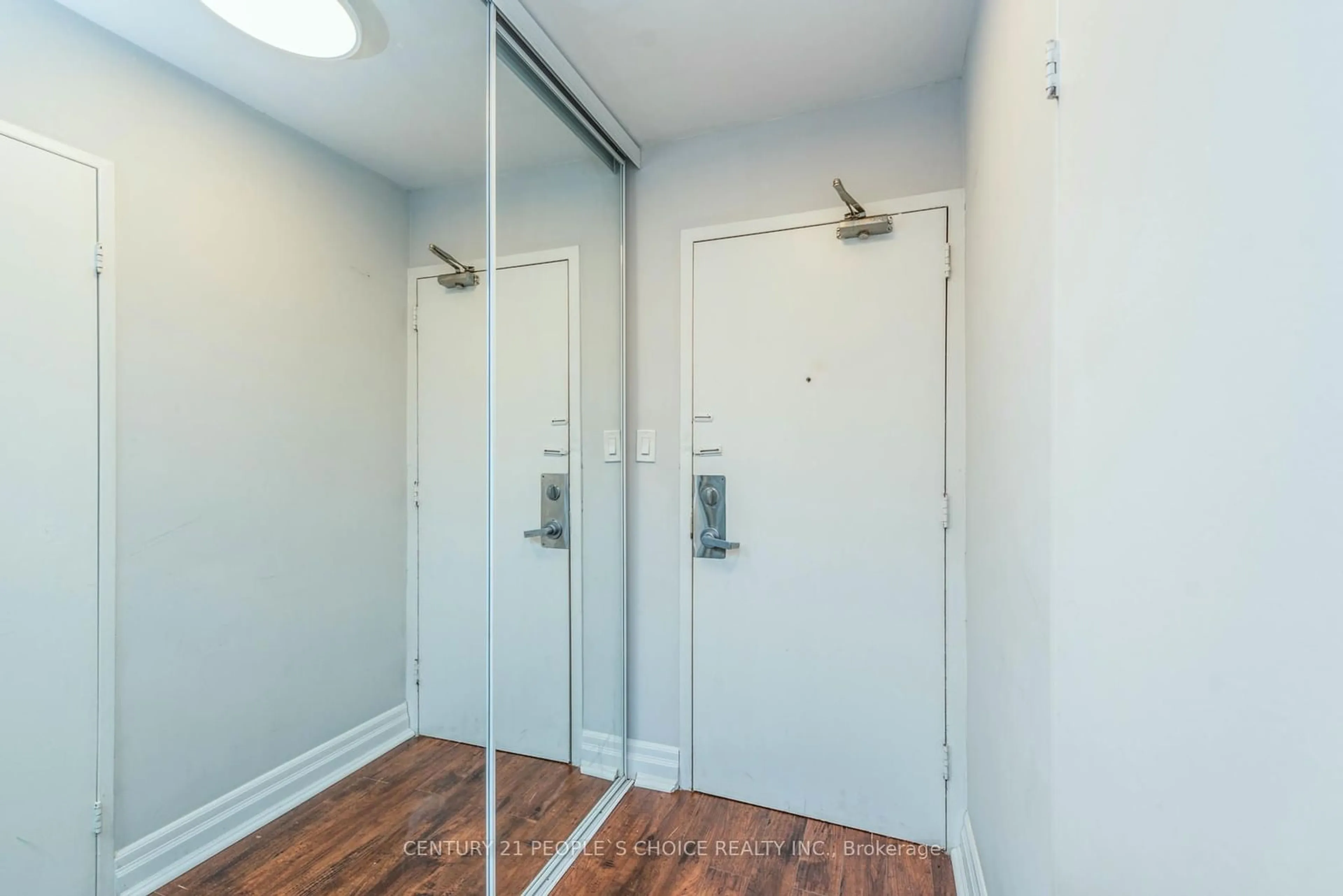 Indoor entryway, unknown floor for 3 Massey Sq #602, Toronto Ontario M4C 5L5