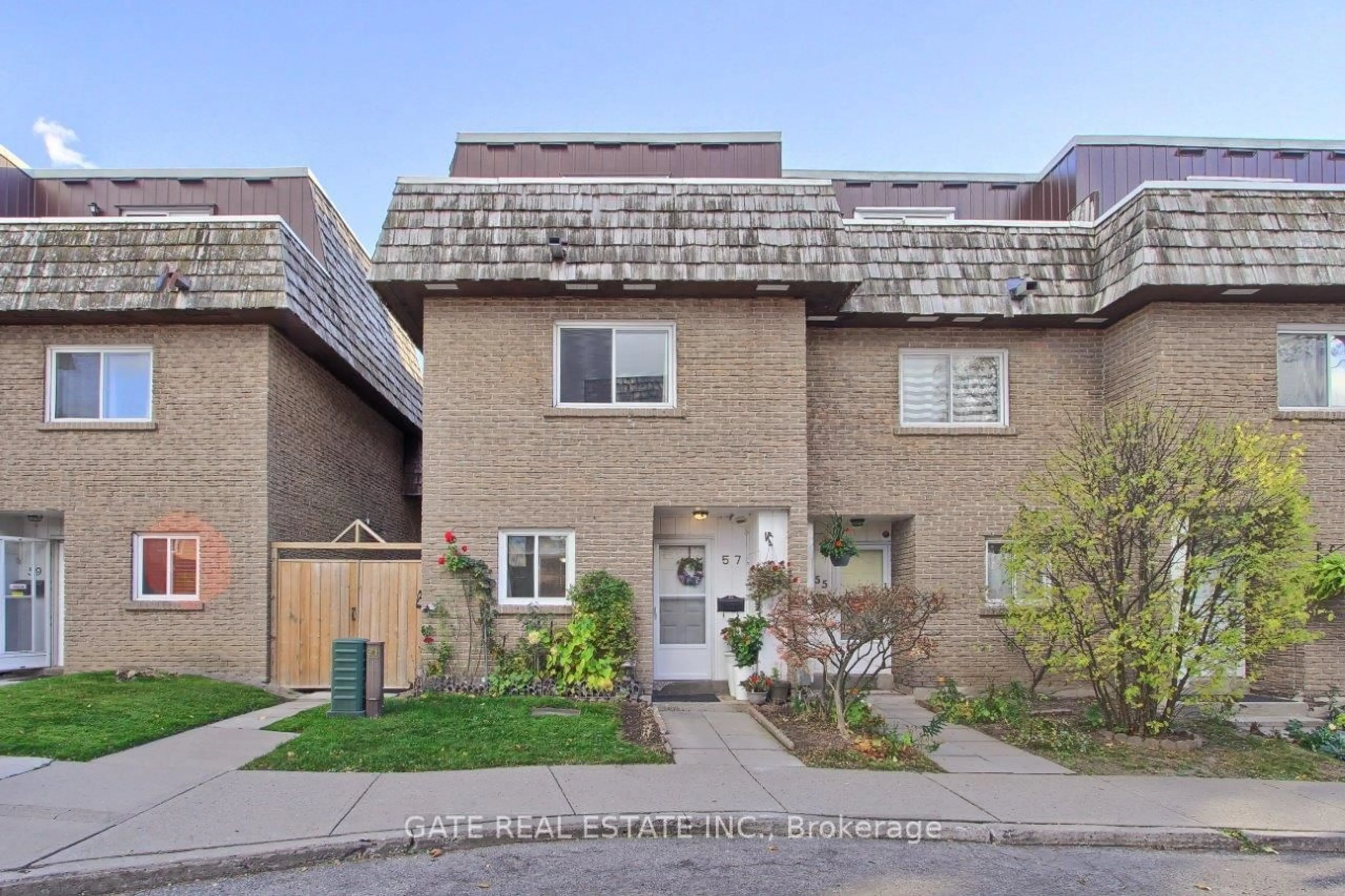 A pic from exterior of the house or condo, cottage for 10 Rodda Blvd #57, Toronto Ontario M1E 2Z6