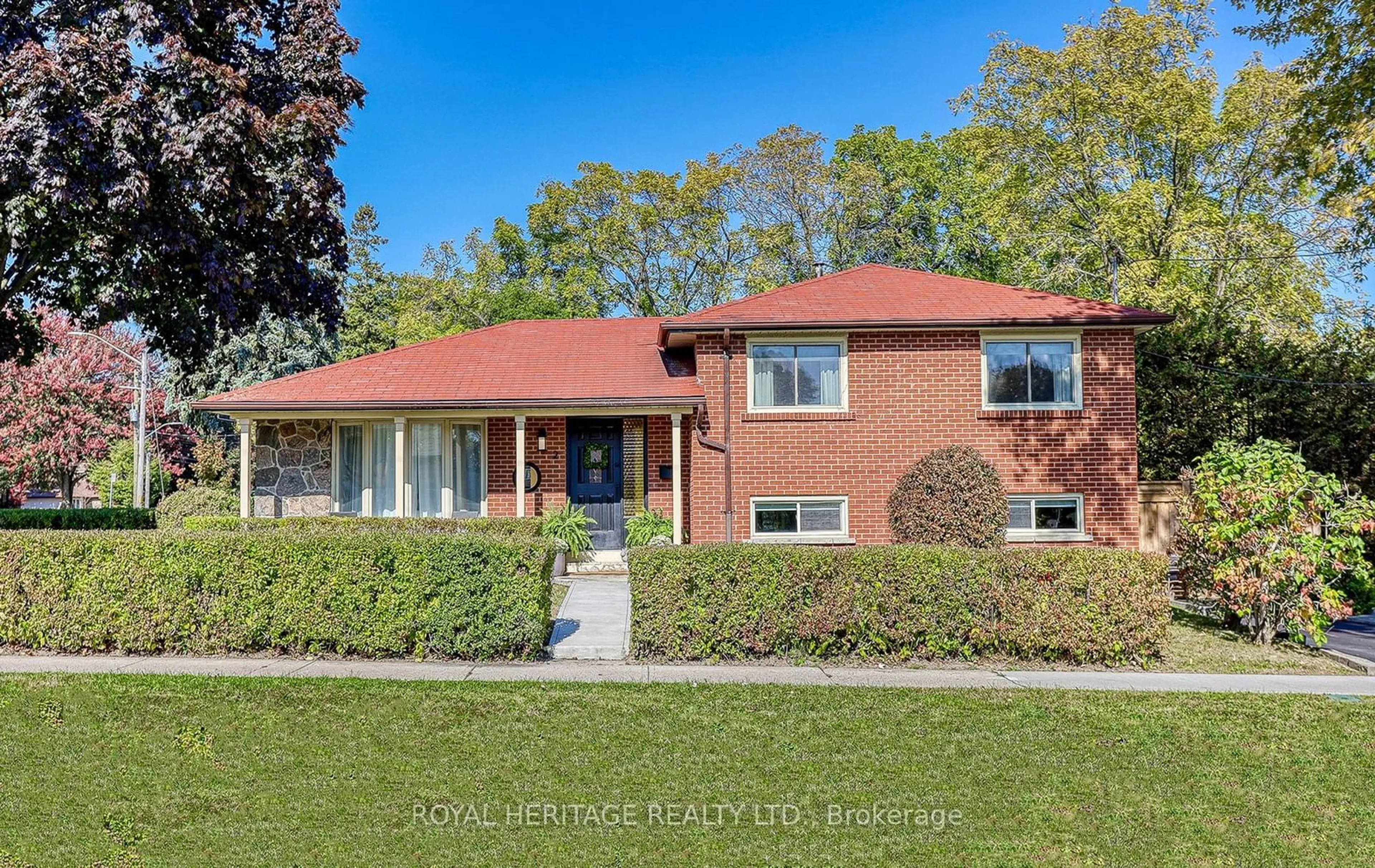 Home with brick exterior material for 2 Fordover Dr, Toronto Ontario M1E 1T8