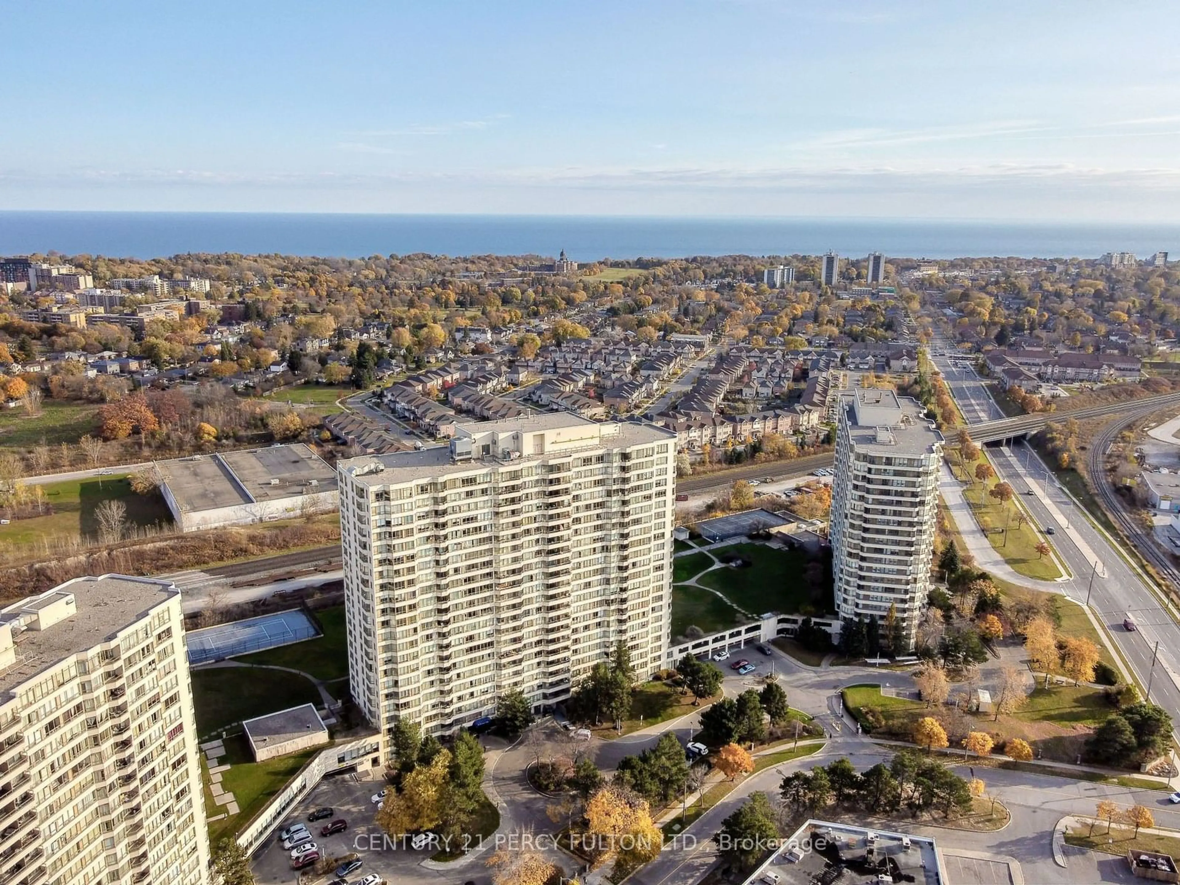 A pic from exterior of the house or condo, the view of city buildings for 3 Greystone Walk Dr #1526, Toronto Ontario M1K 5J4