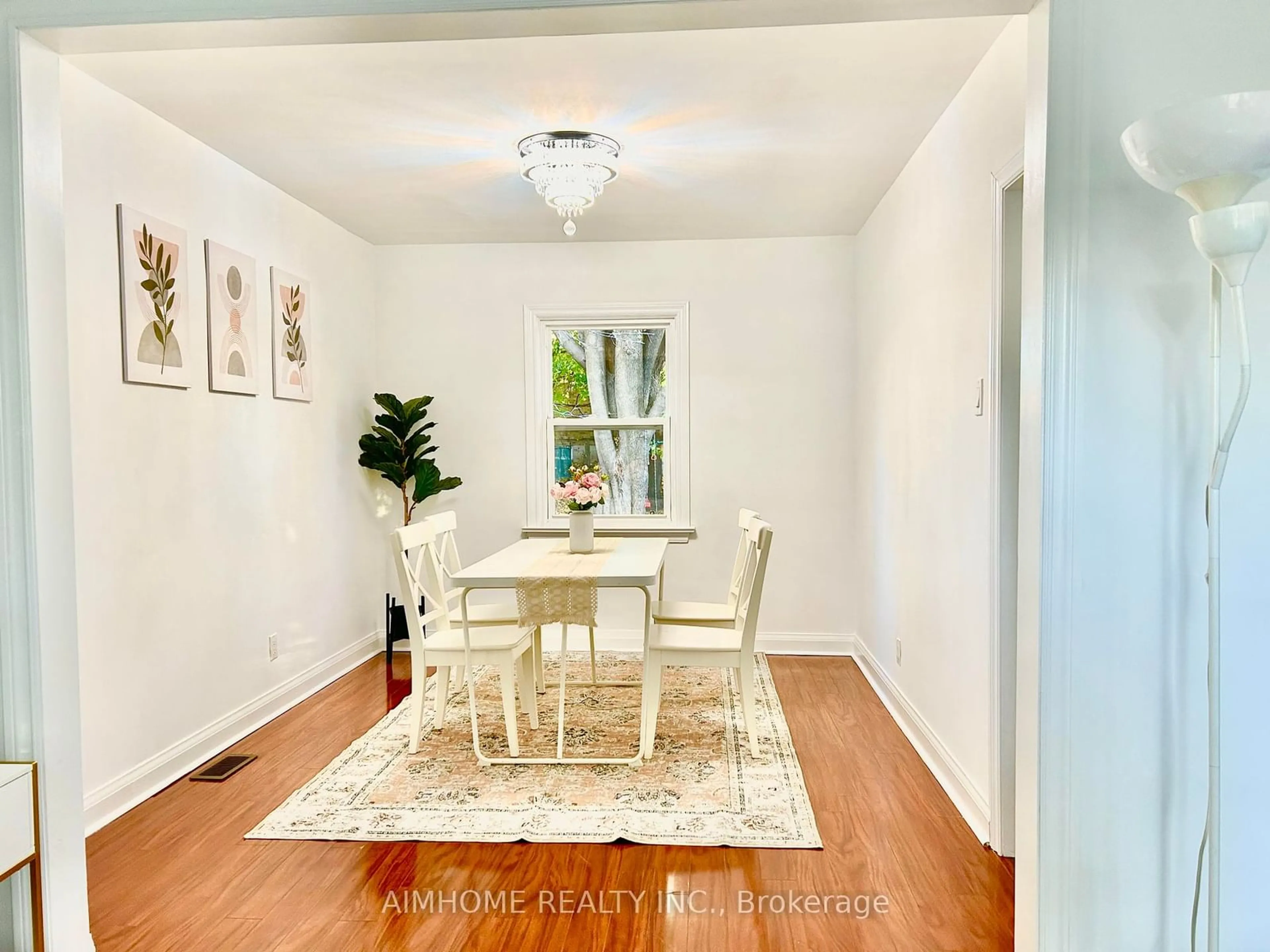 Dining room, wood floors, cottage for 23 Kingswell Cres, Toronto Ontario M1L 3E2