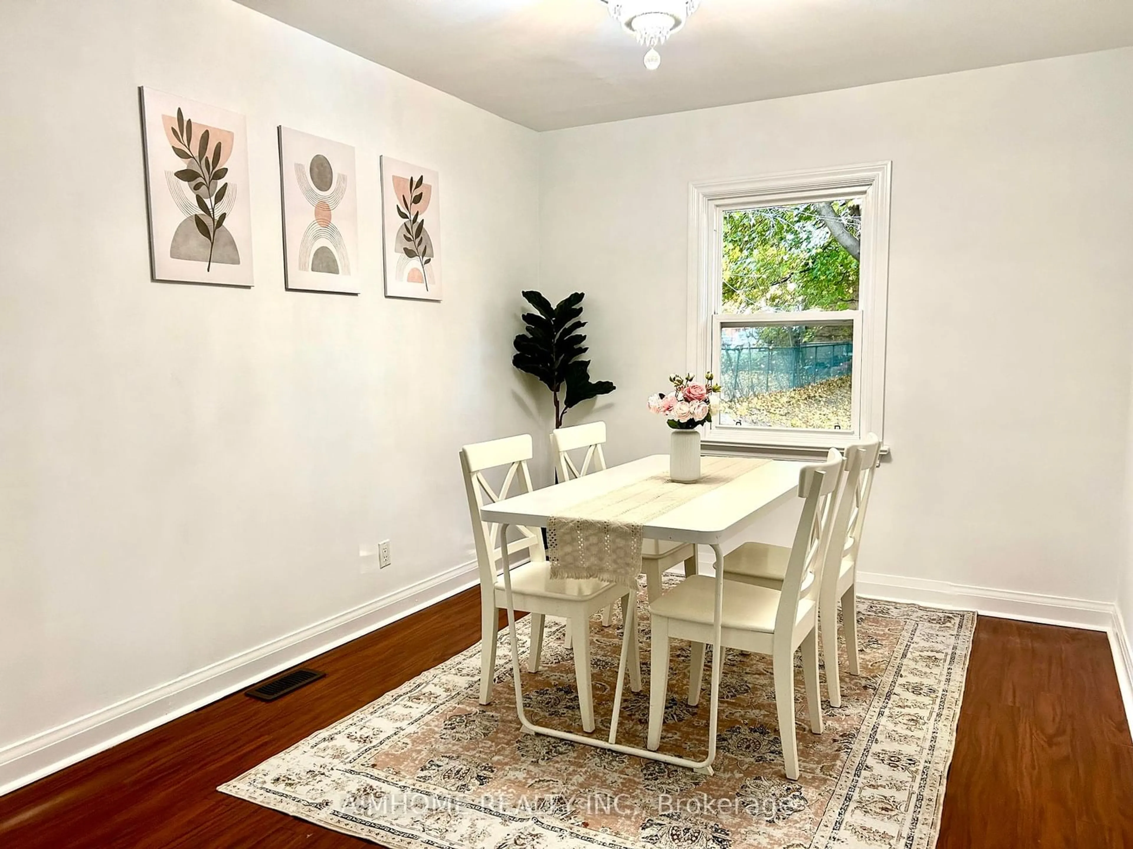 Dining room, wood floors, cottage for 23 Kingswell Cres, Toronto Ontario M1L 3E2