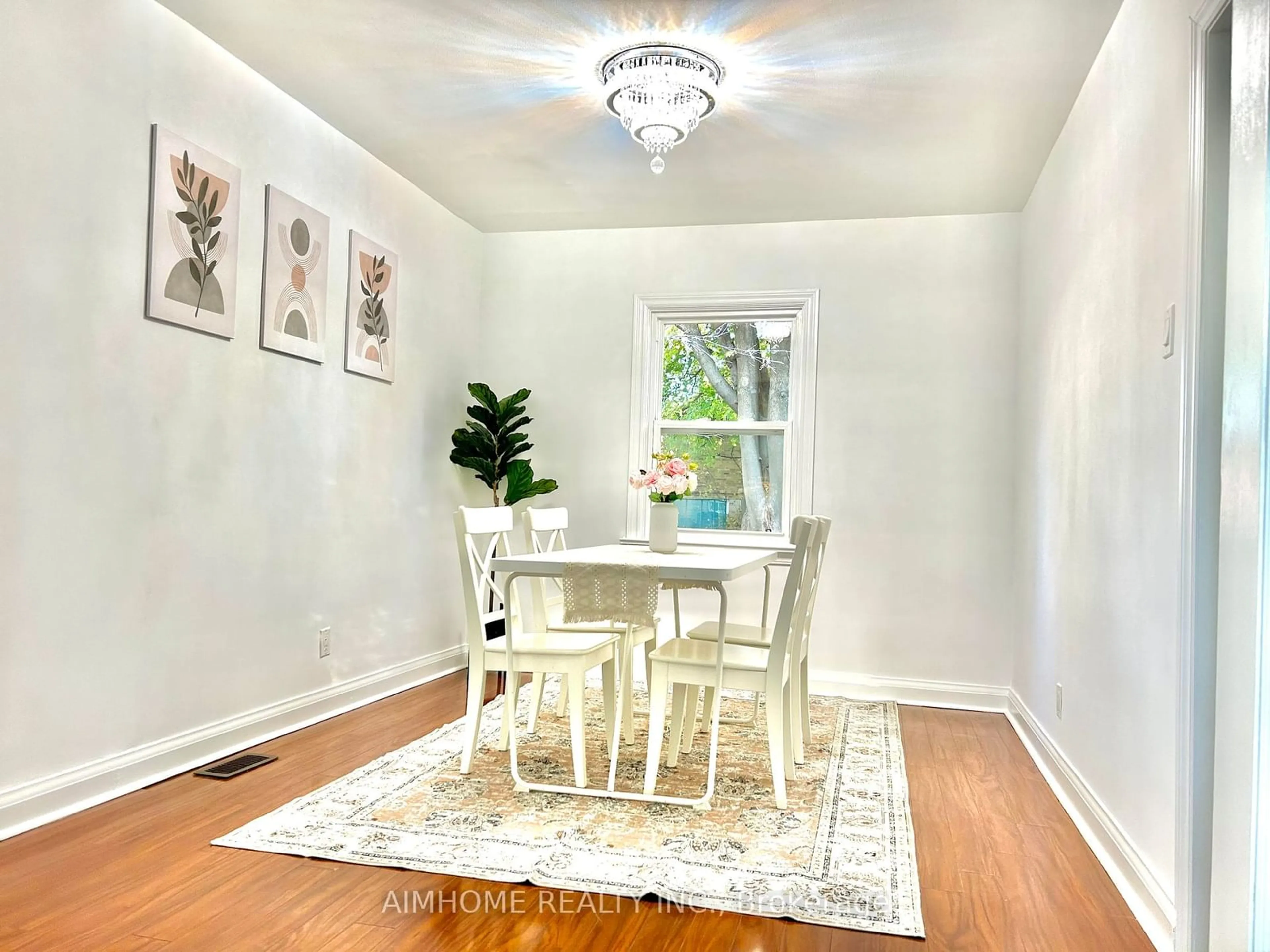 Dining room, wood floors, cottage for 23 Kingswell Cres, Toronto Ontario M1L 3E2