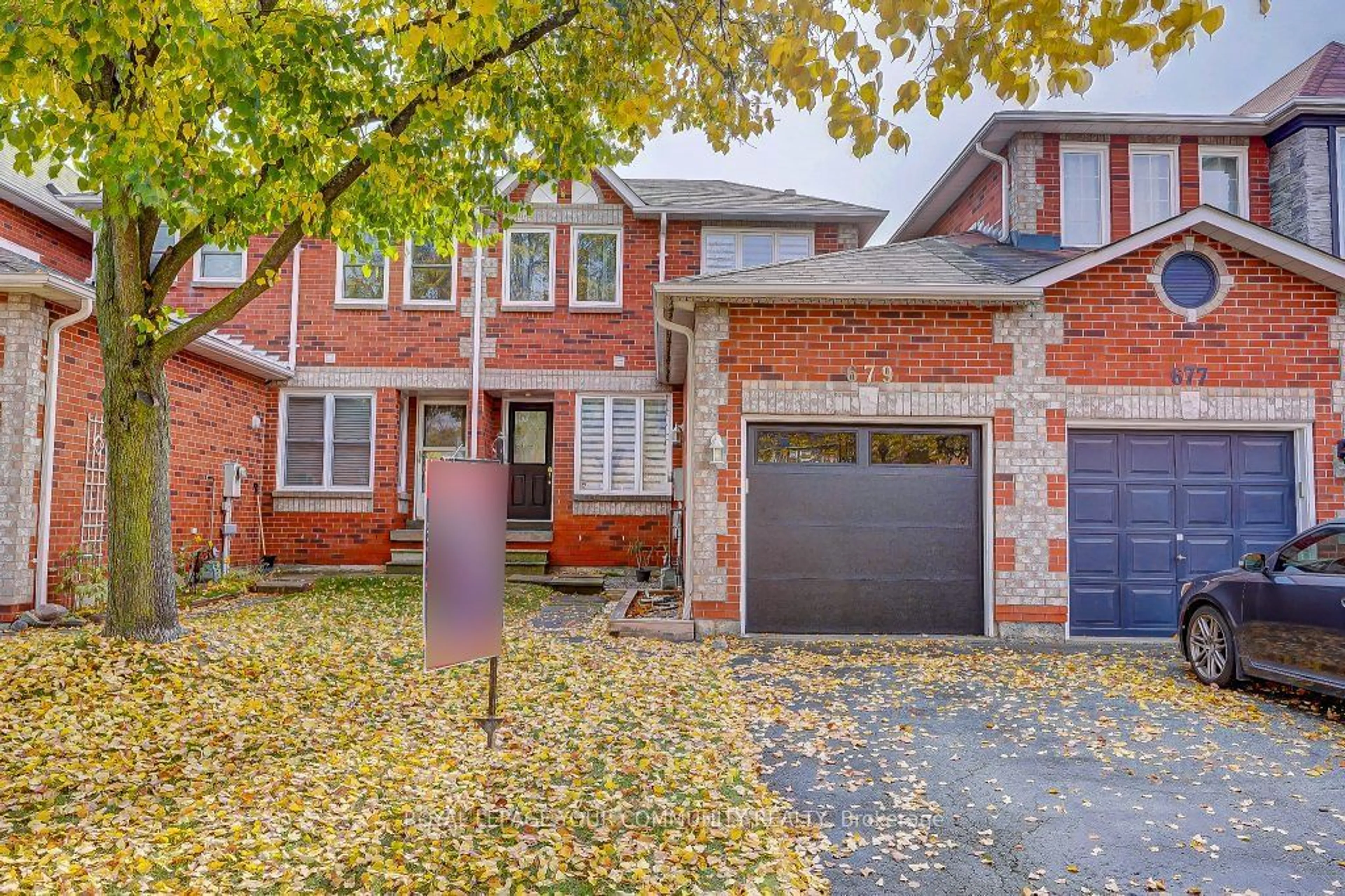 Home with brick exterior material for 679 Graceland Crt, Pickering Ontario L1V 6P2