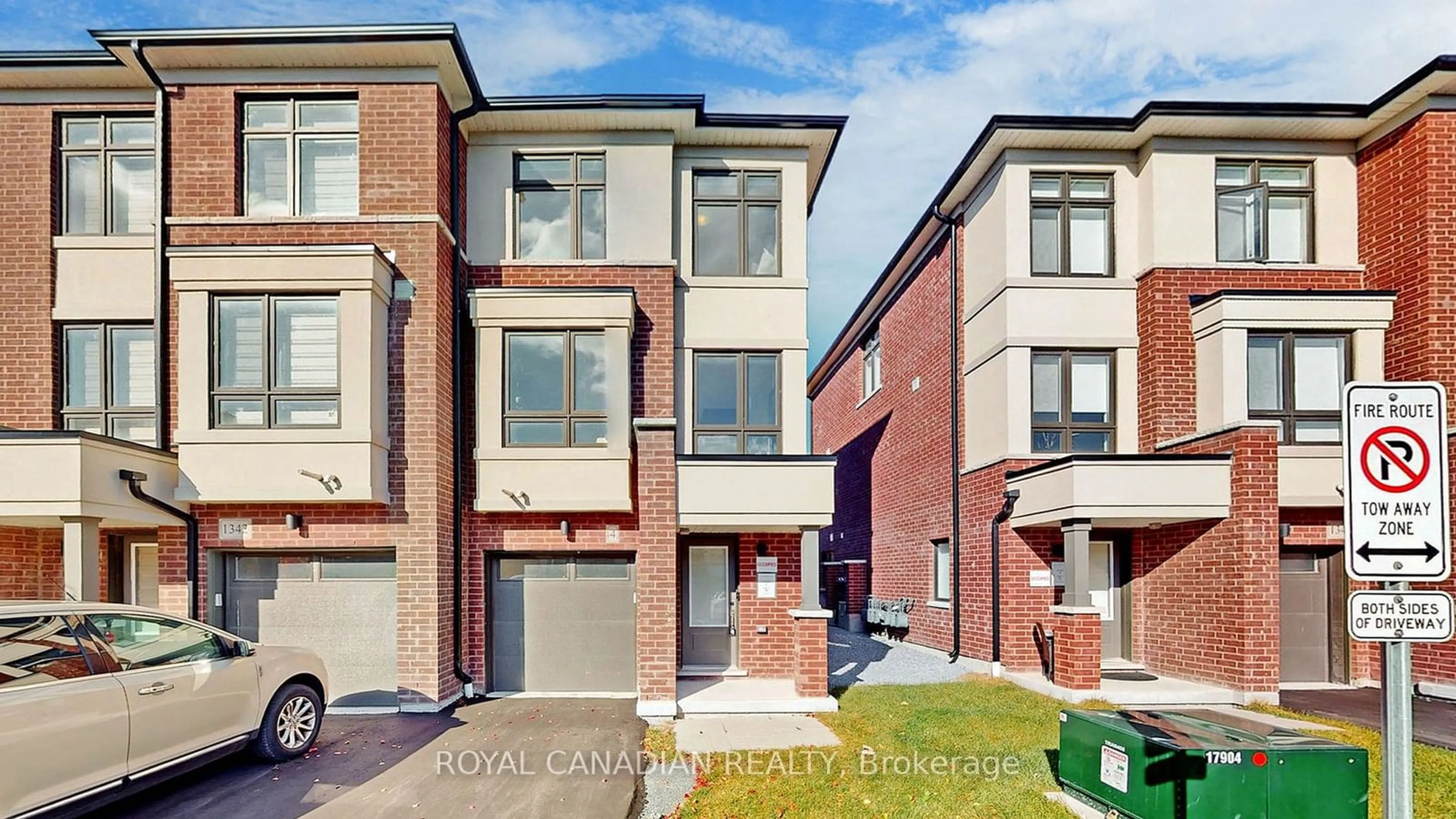 A pic from exterior of the house or condo, the street view for 1344 Bradenton Path, Oshawa Ontario L1K 1A9