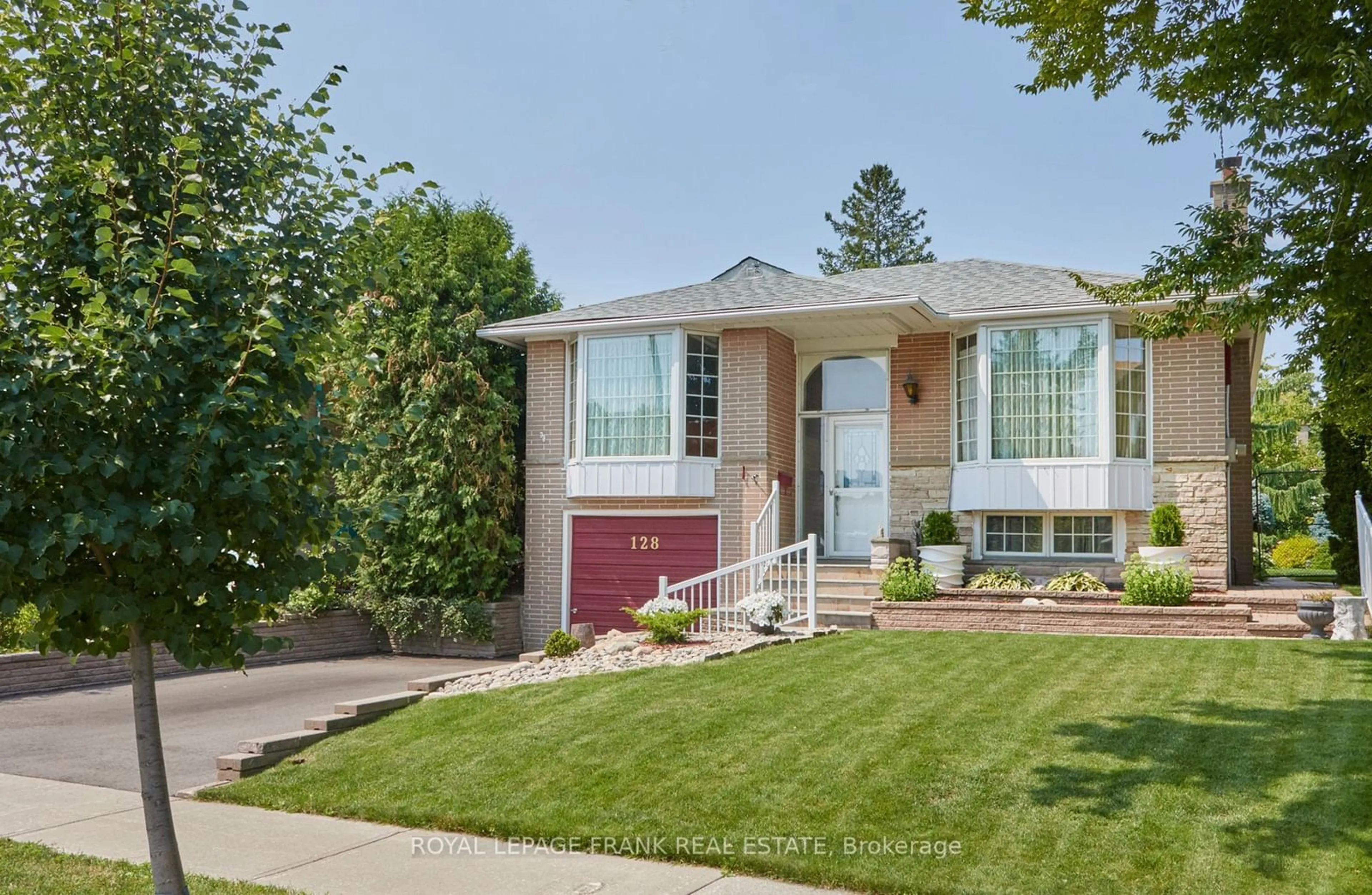 Frontside or backside of a home, the street view for 128 Allanford Rd, Toronto Ontario M1T 2N5