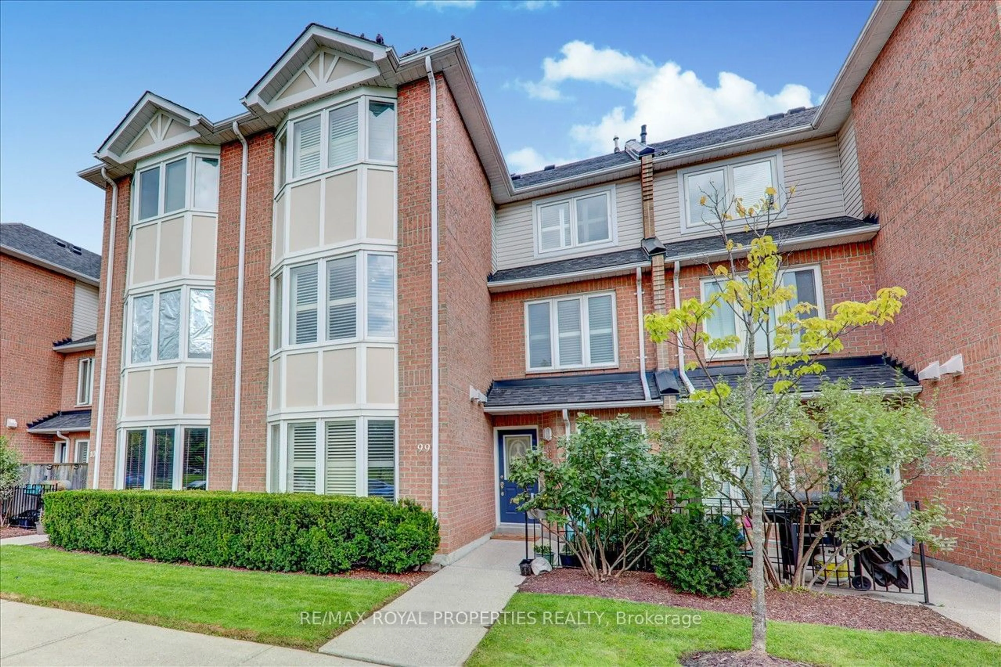 A pic from exterior of the house or condo, the street view for 99 Mondeo Dr, Toronto Ontario M1P 5B6