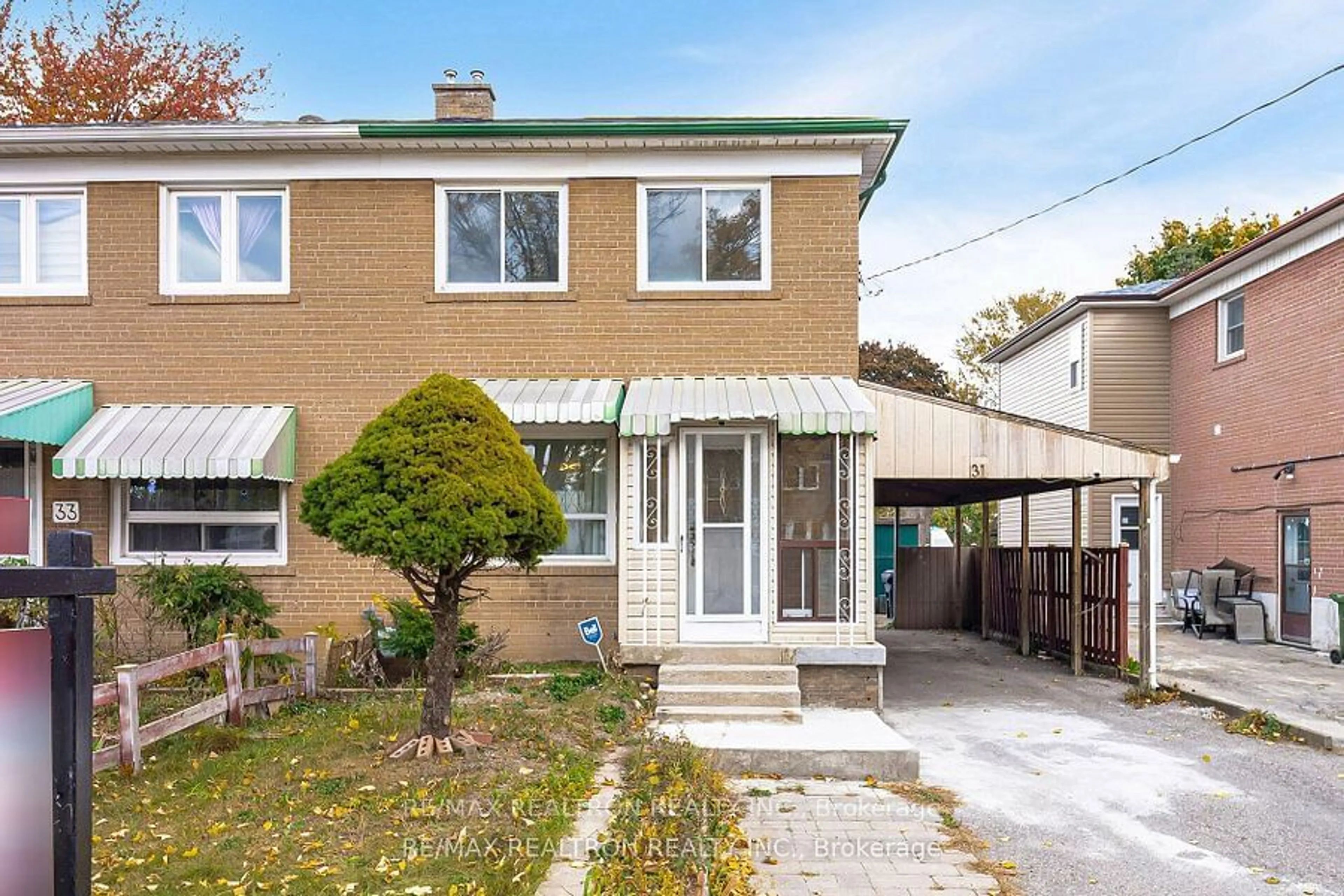 Frontside or backside of a home, cottage for 31 Birkdale Rd, Toronto Ontario M1P 3R3