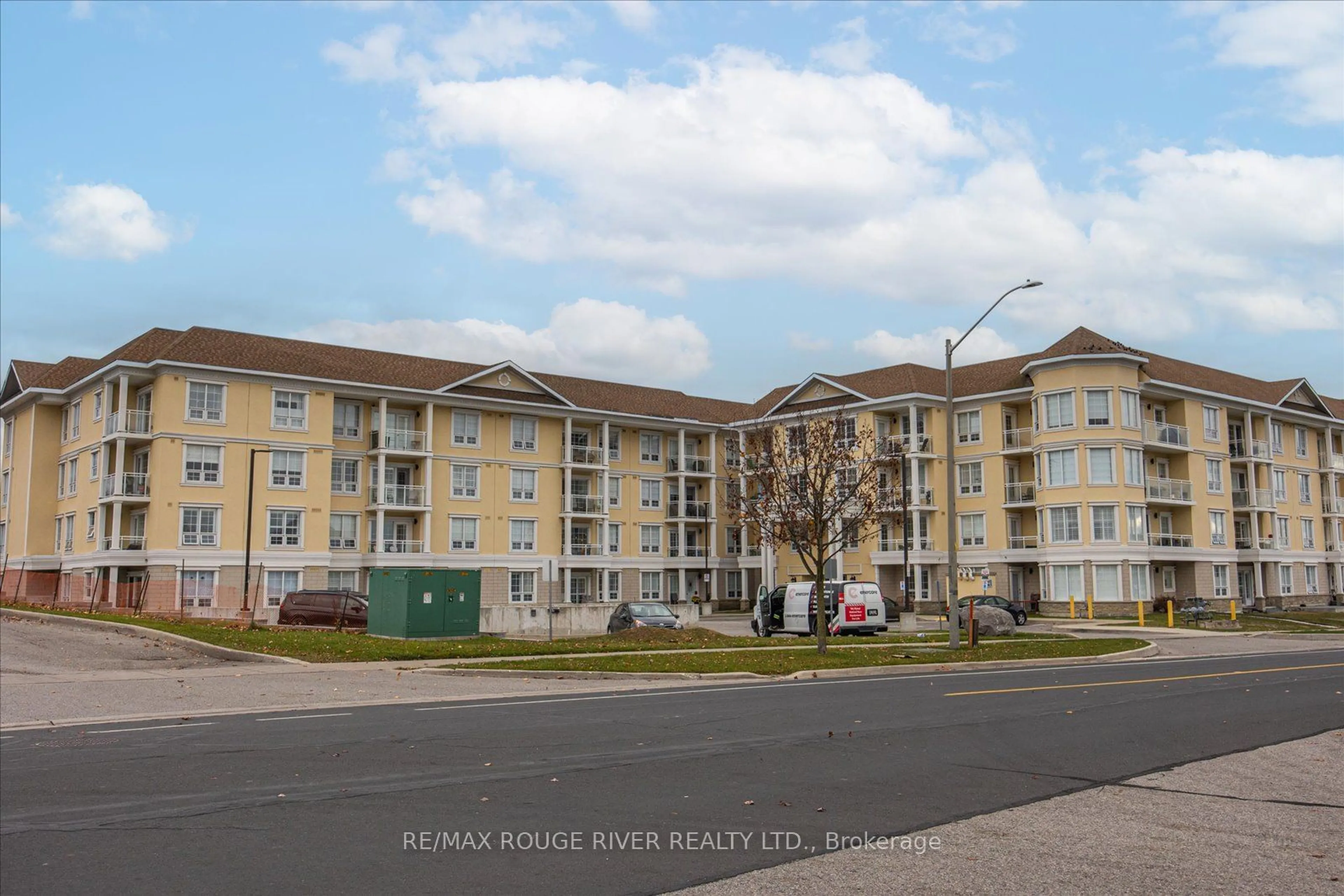 A pic from exterior of the house or condo, the front or back of building for 21 Brookhouse Dr #312, Clarington Ontario L1B 0V4