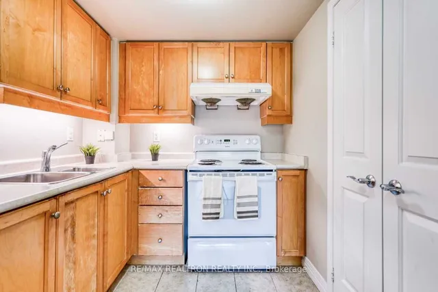 Additional property image - 100 Scottfield Dr Unit 216