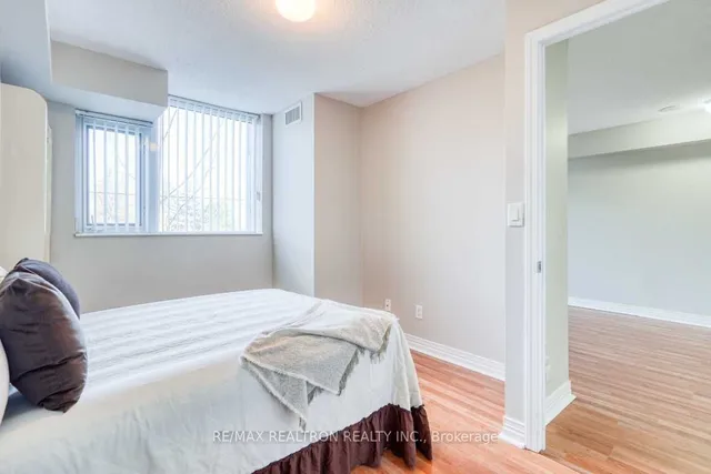 Additional property image - 100 Scottfield Dr Unit 216