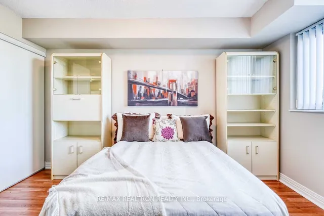 Additional property image - 100 Scottfield Dr Unit 216