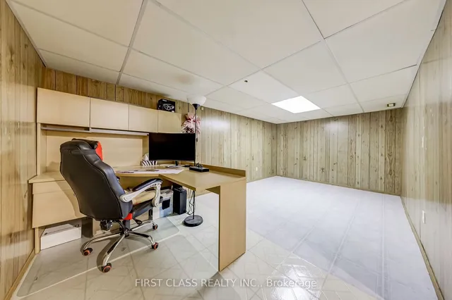 Additional property image - 106 Chester Le Blvd Unit 112