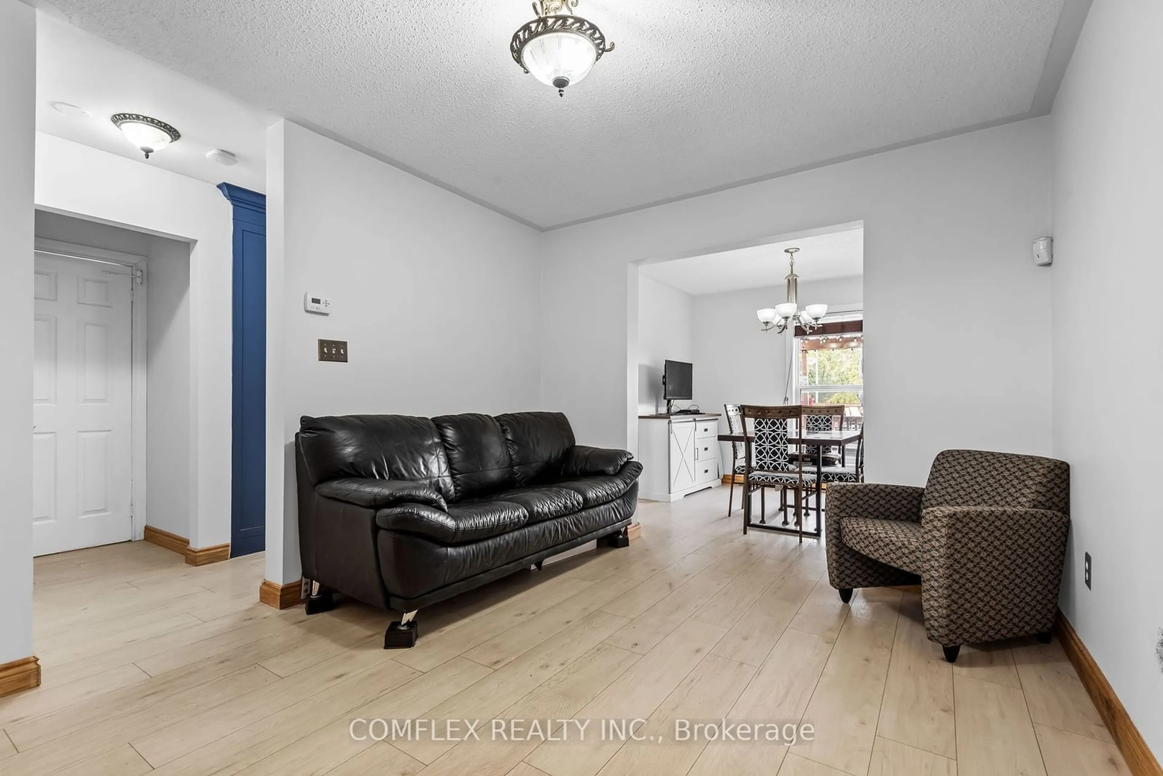 Living room, wood floors for 87 Old Colony Dr, Whitby Ontario L1R 2G9