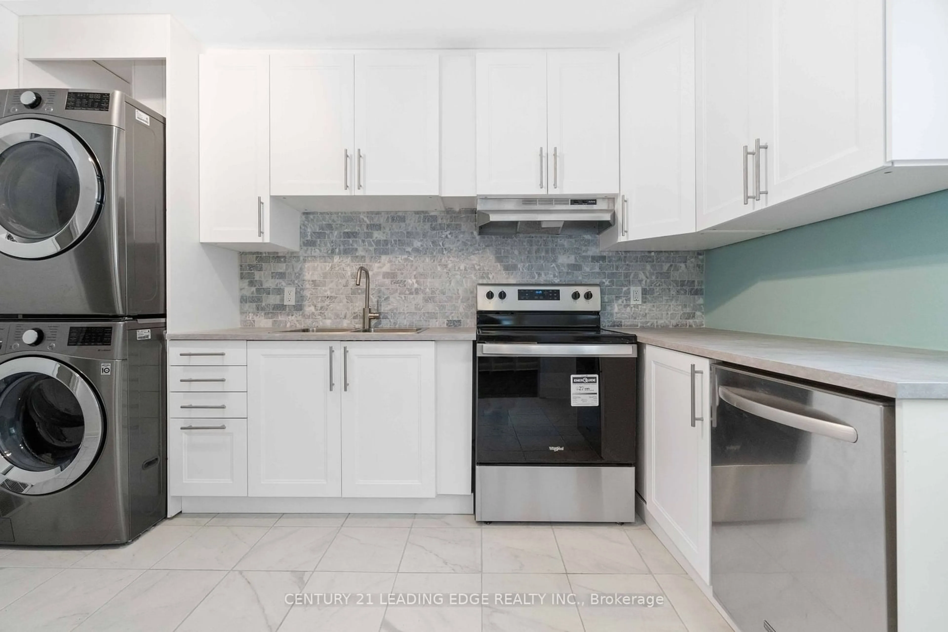 Standard kitchen, ceramic floors, mountain for 47 Boyce Ave, Toronto Ontario M1J 1K6