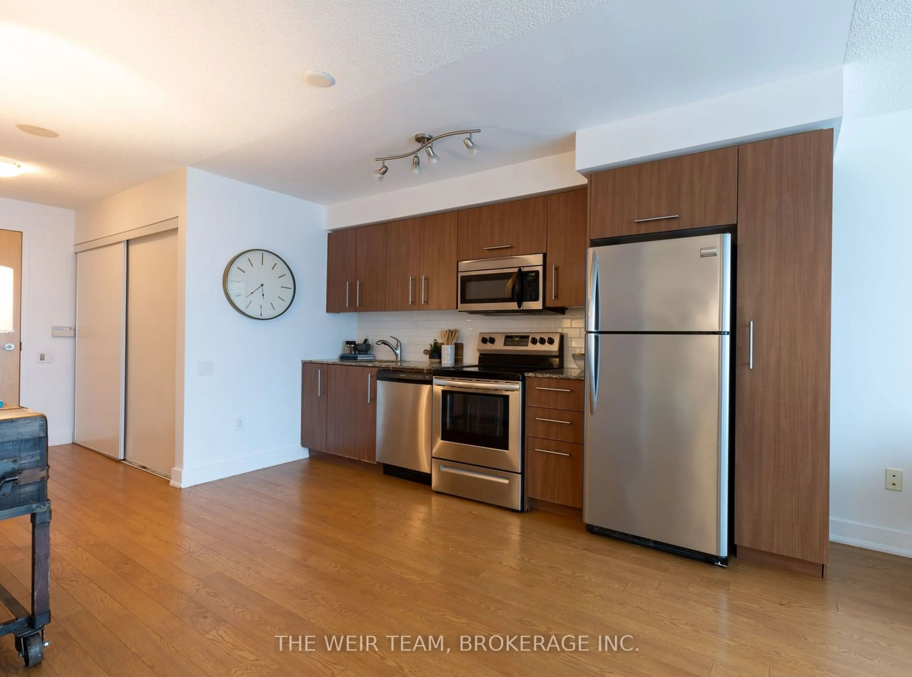 Standard kitchen, wood floors for 1048 Broadview Ave #505, Toronto Ontario M4K 2B8